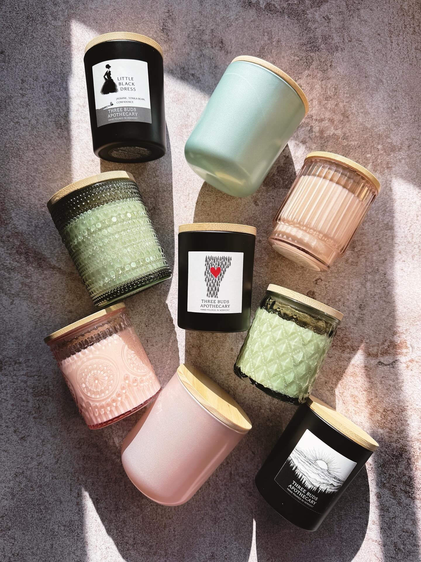 Whenever I write about @three.buds products, I always say that they are inspired by nature. Now the packaging reflects that too. All the shades of spring are starting to peek up here in #vermont and I couldn&rsquo;t resist adding some of that to my w