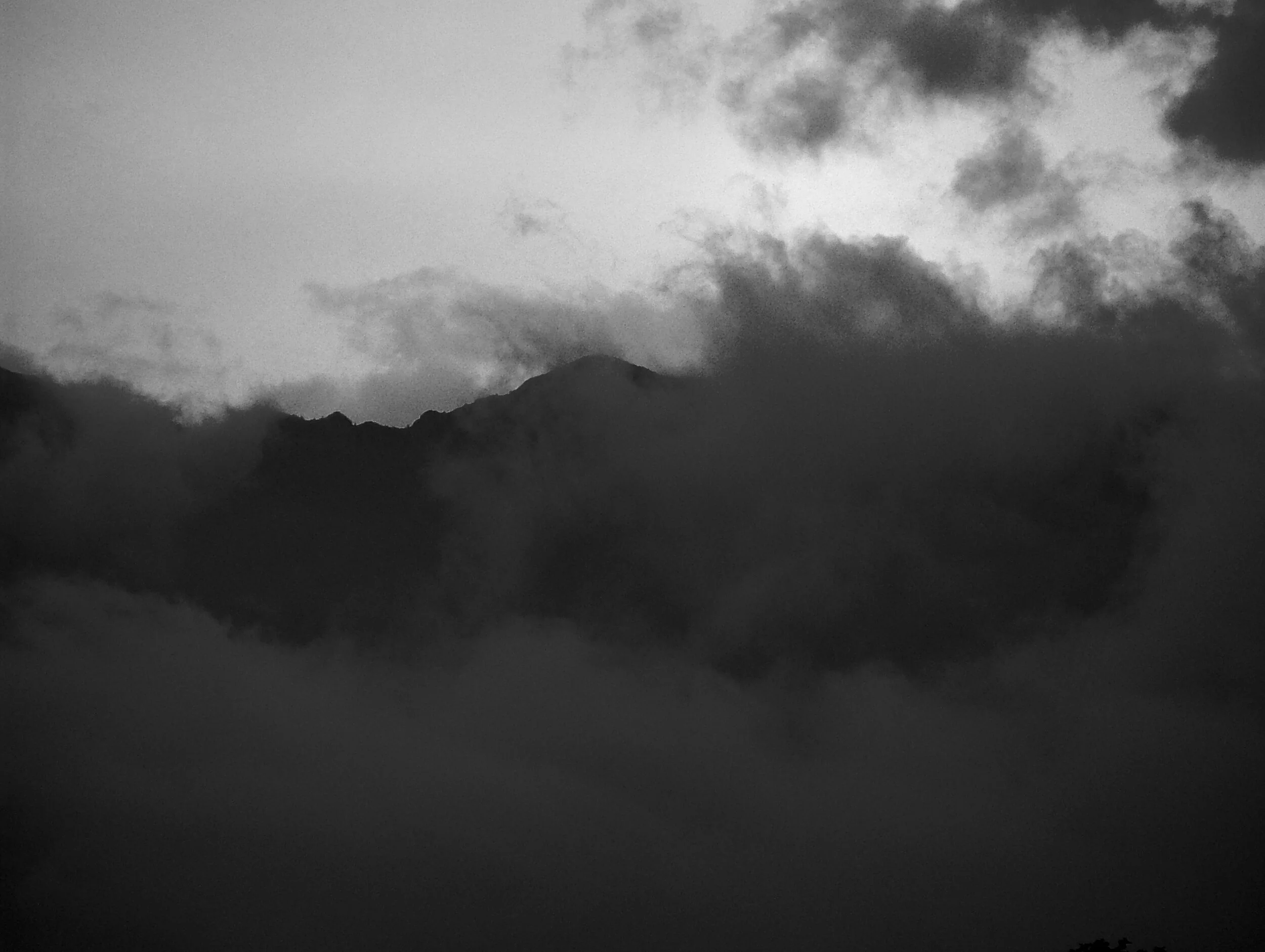 clouds_DSCF2077.jpg