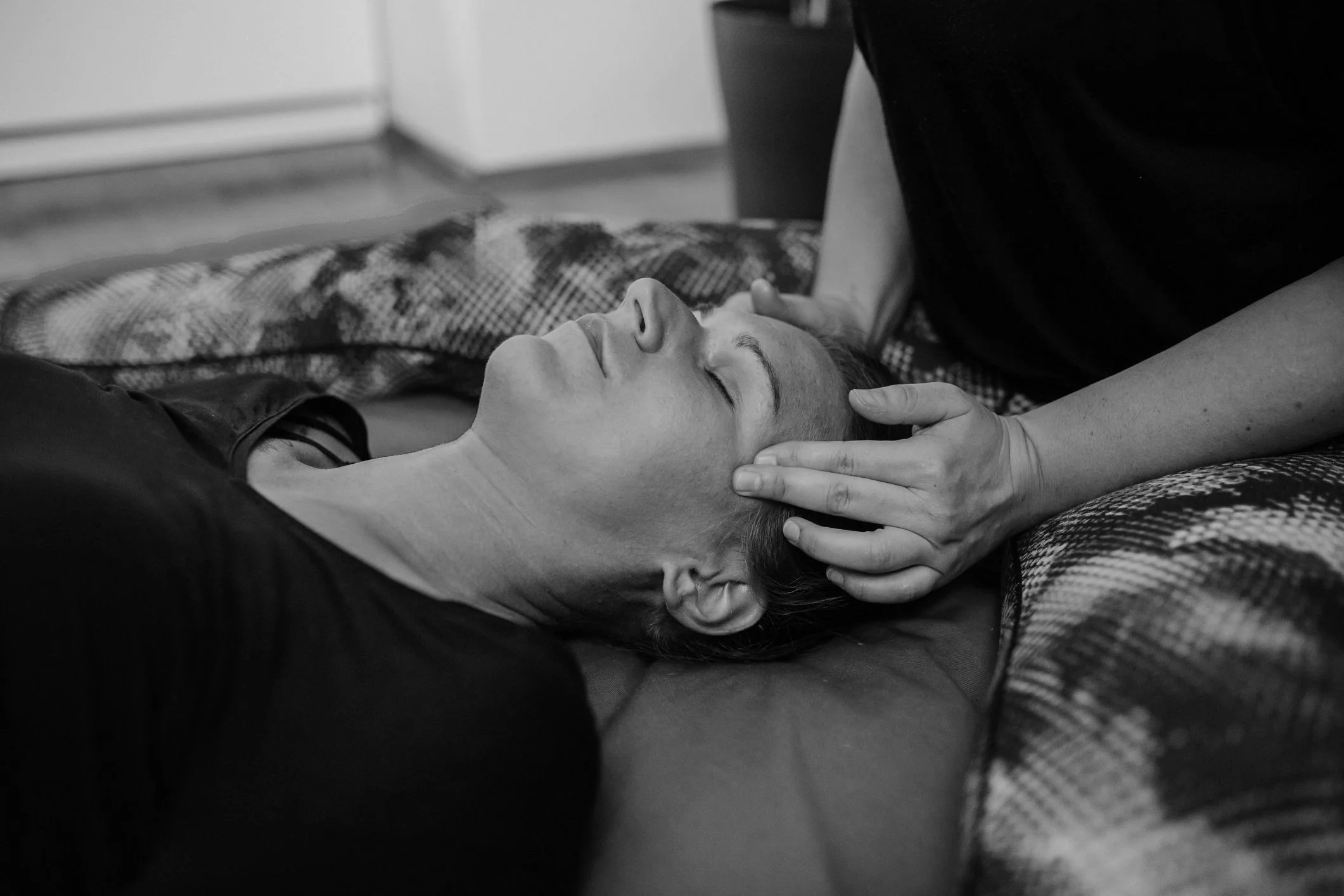 🌿 Formation Massage Thaï – Tête, Cou & Épaules