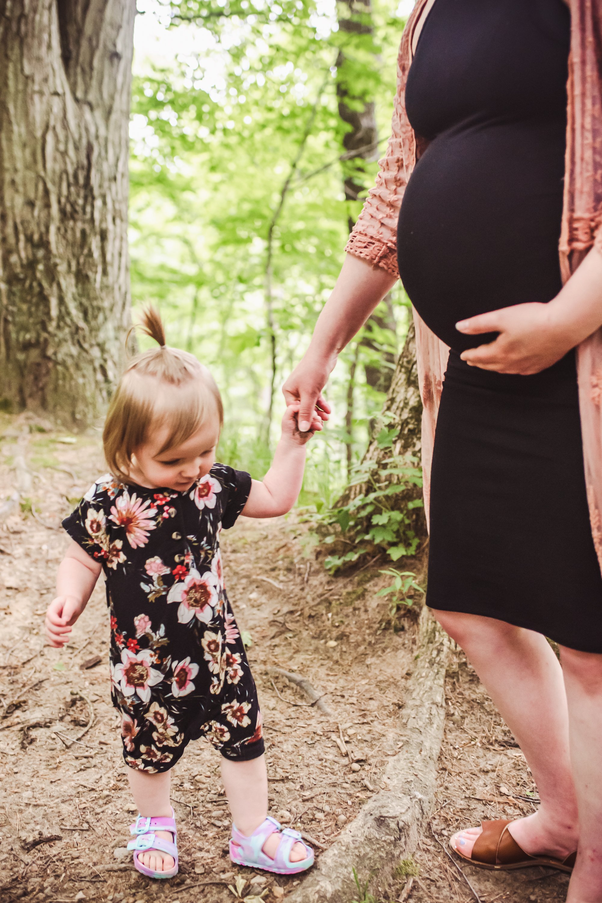 Baby Walker Maternity Session 2022 Randi Armstrong Photography-10.jpg