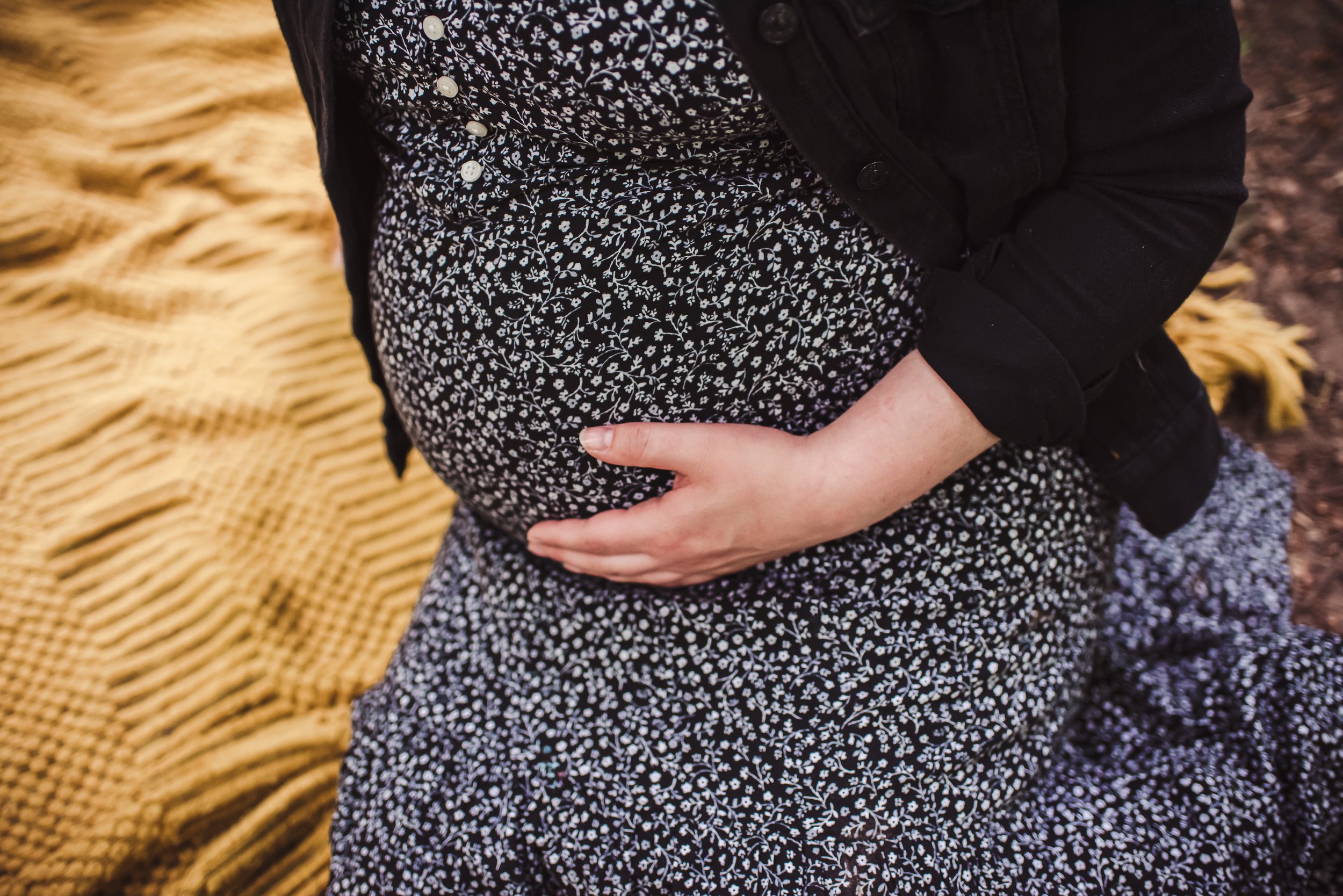 Baby Walker Maternity Session 2022 Randi Armstrong Photography-80.jpg