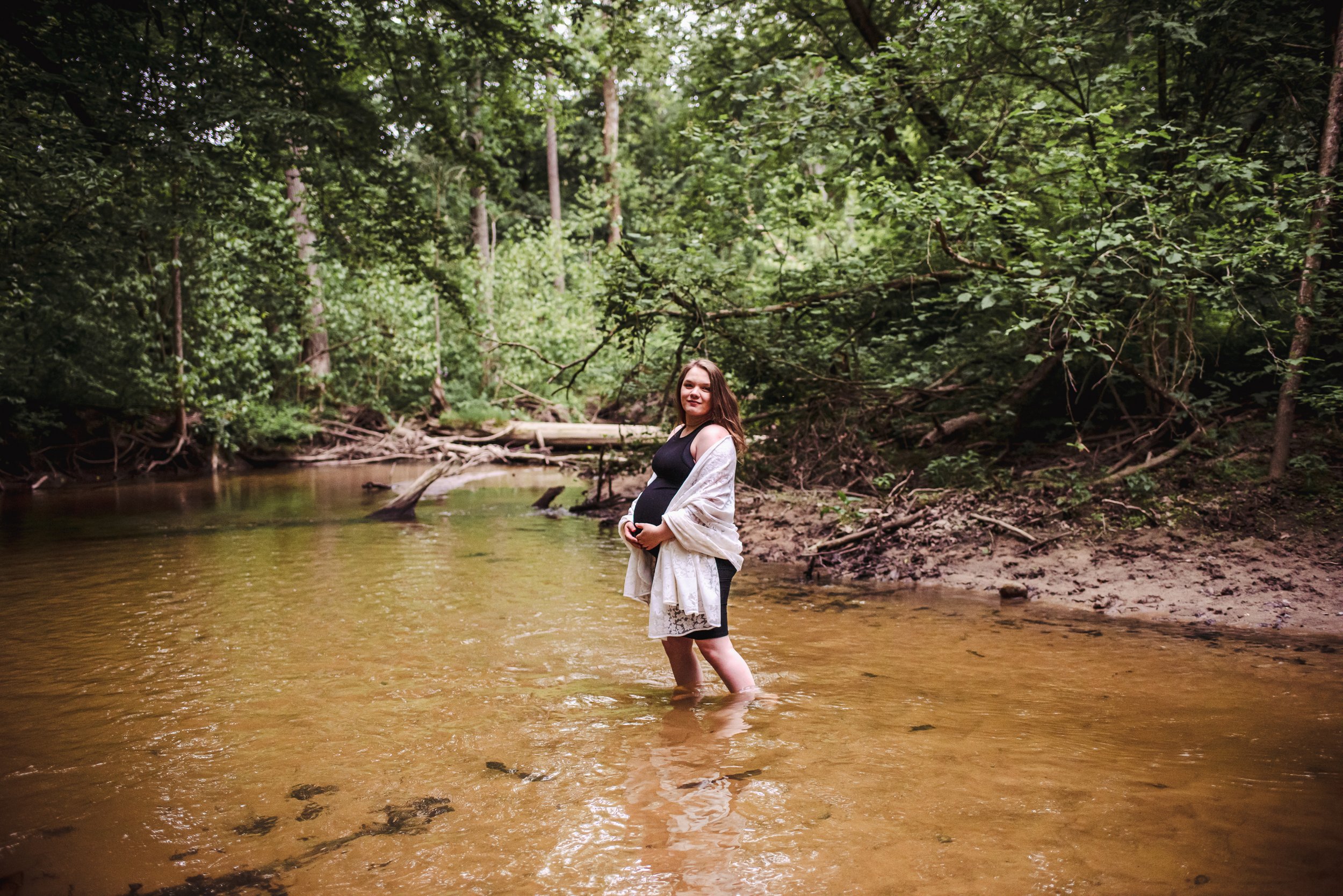 Baby Walker Maternity Session 2022 Randi Armstrong Photography-127.jpg