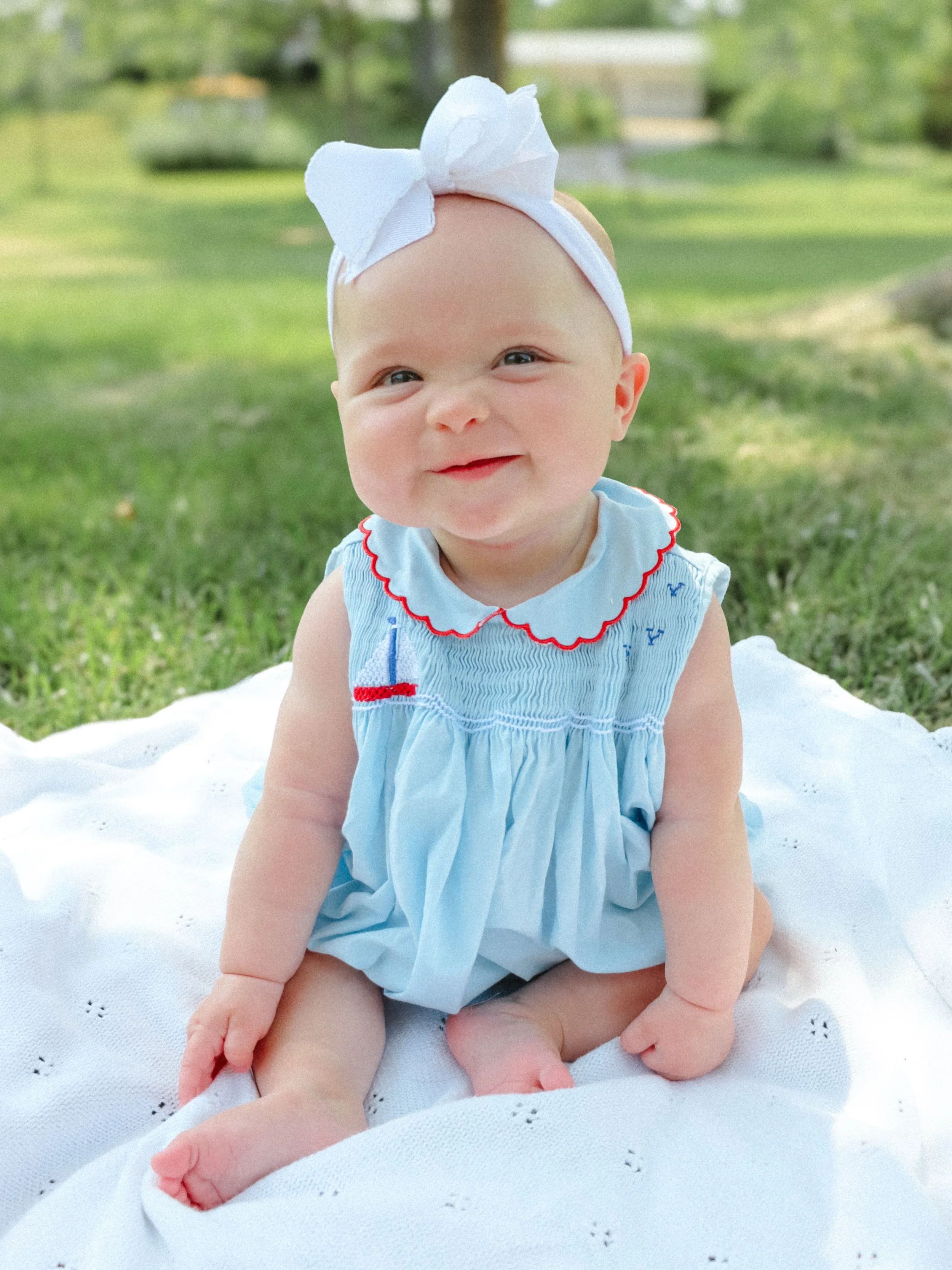 my littlest model showing off for the camera 📸