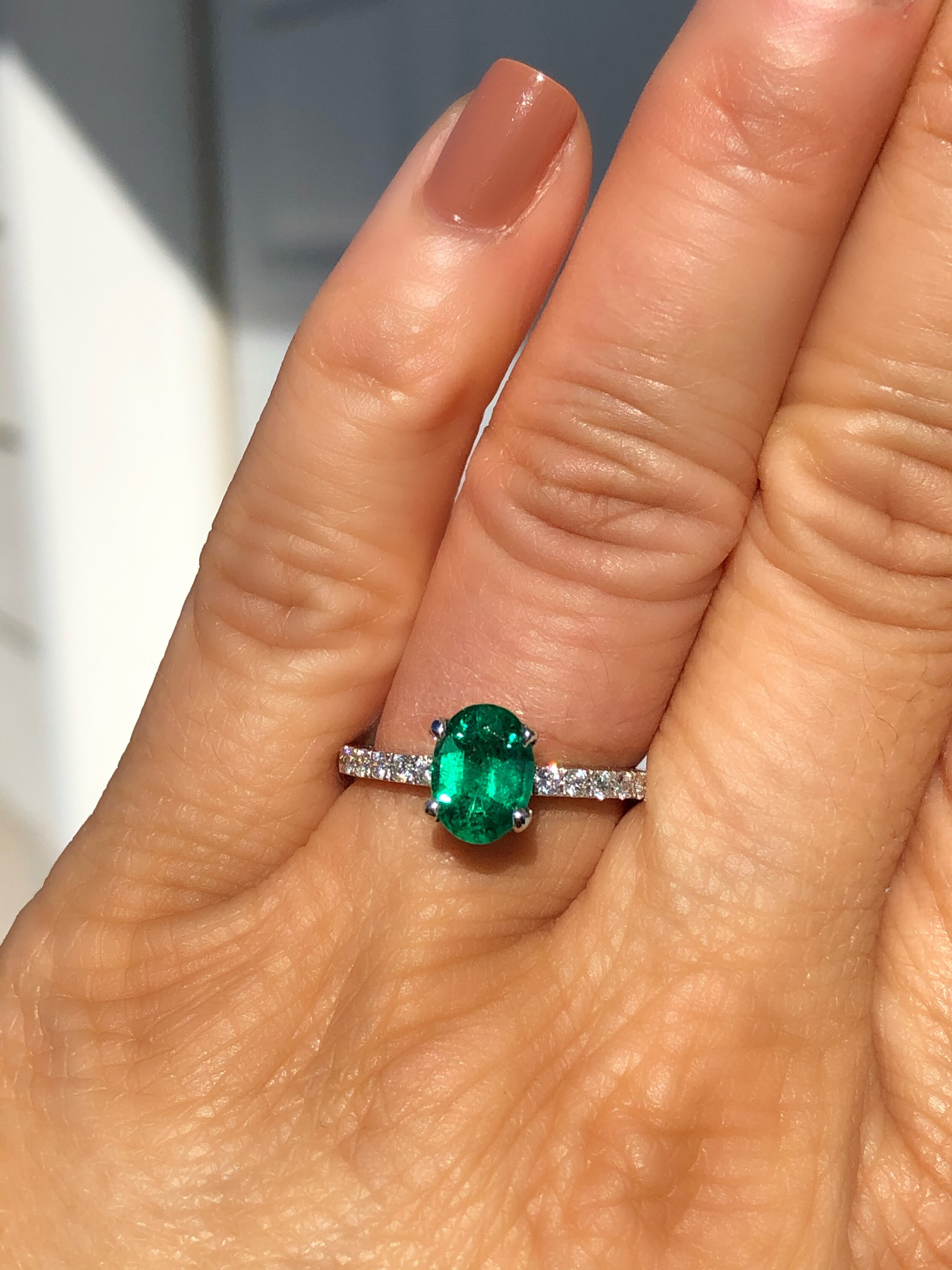 Diamond & Emerald 3 Stone Ring - NE1001 – JEWELLERY GRAPHICS