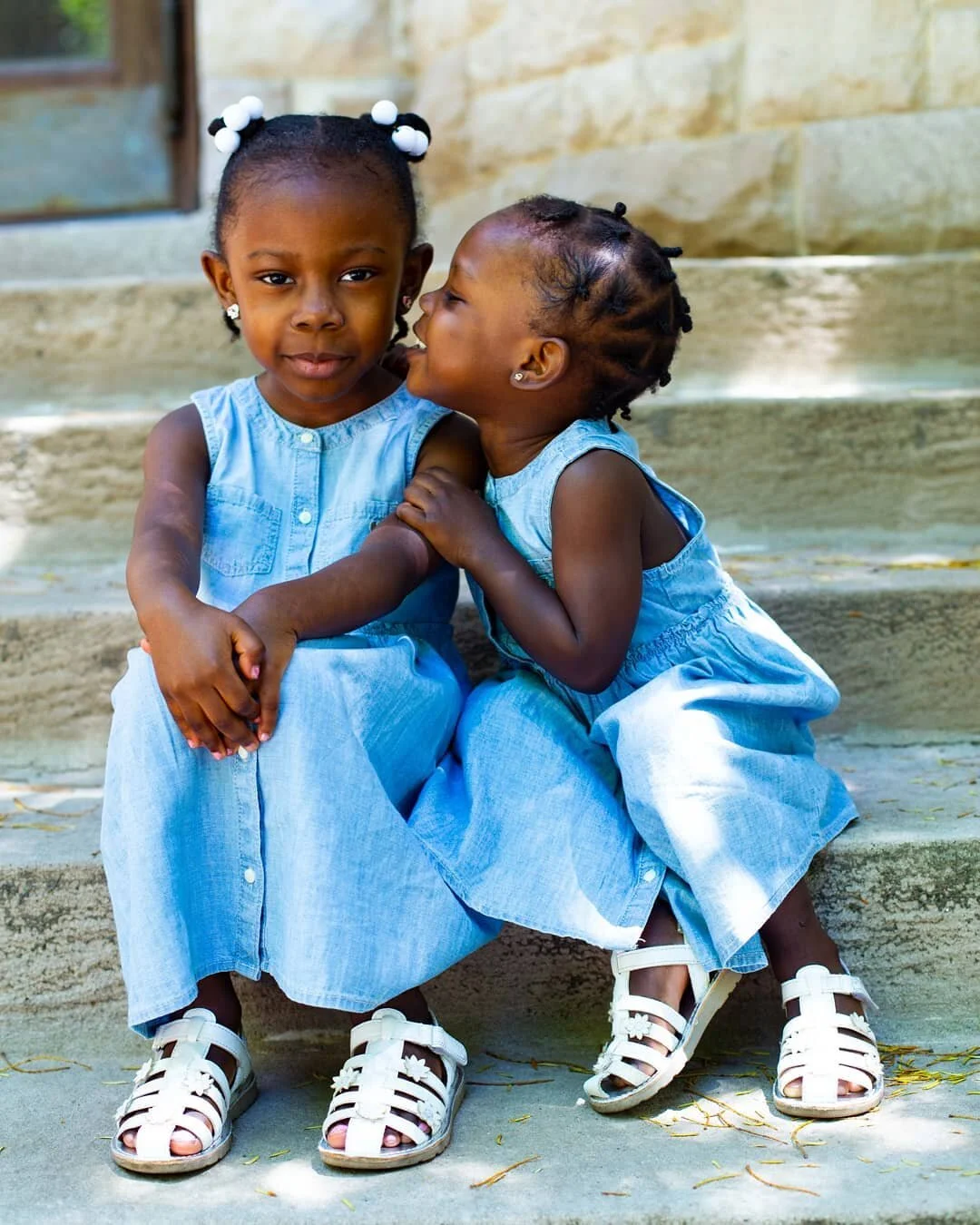 Family! A me seh family! 
#familyportraits #familyphotos 
www.iamDappa.com