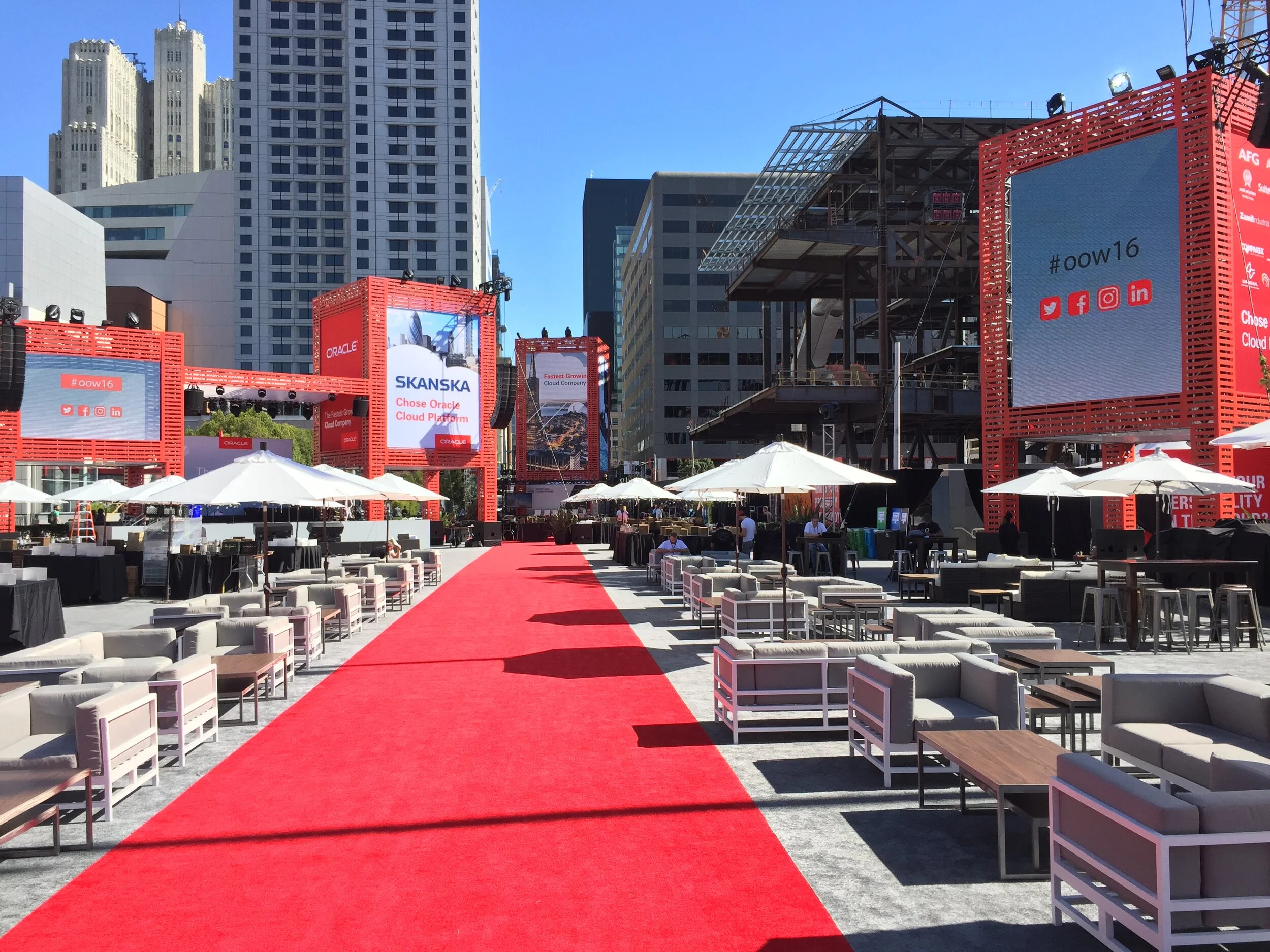 ORACLE: OPENWORLD 2016 - CLOUD PLAZA