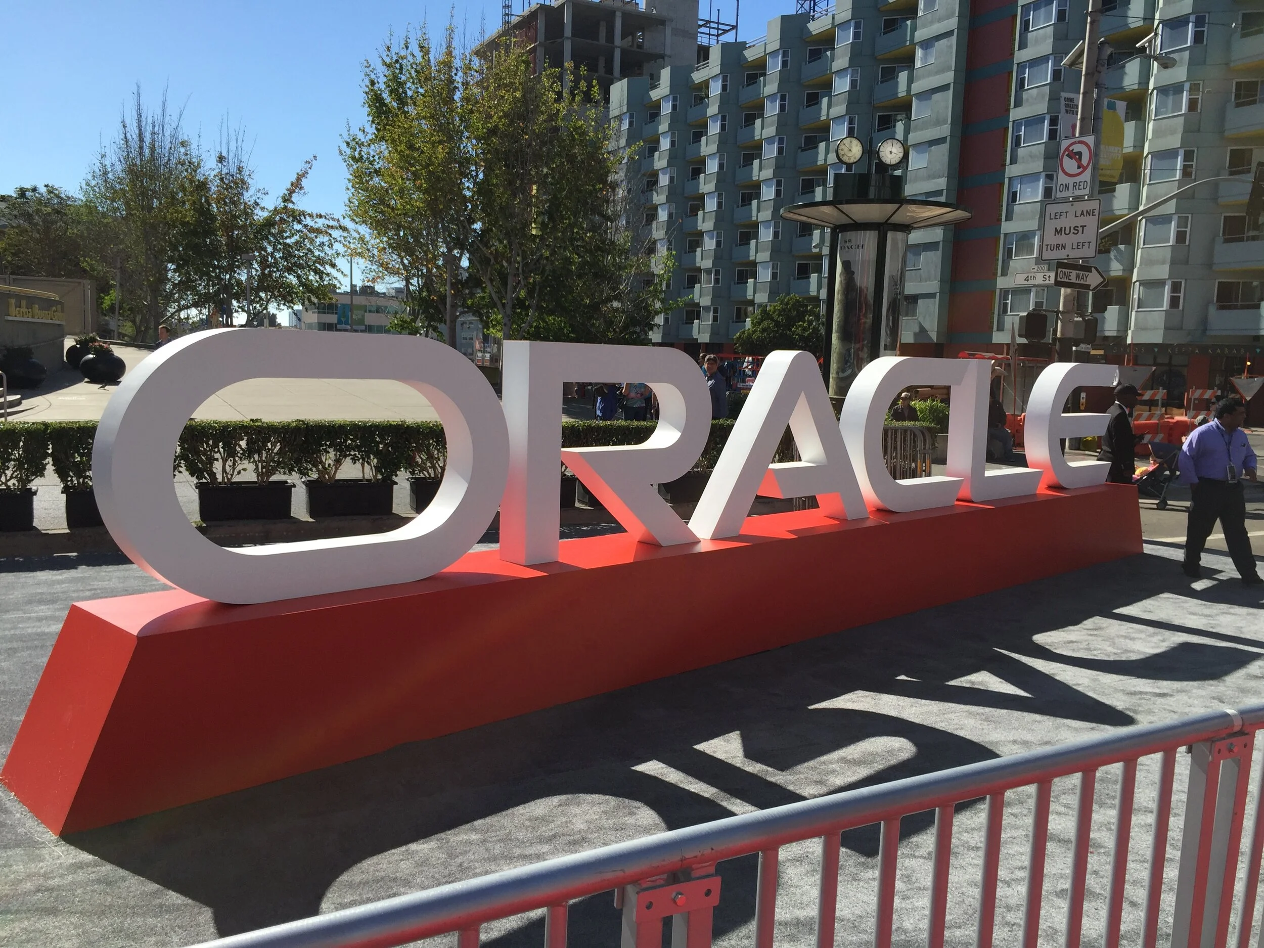 ORACLE: OPENWORLD 2016 - CLOUD PLAZA