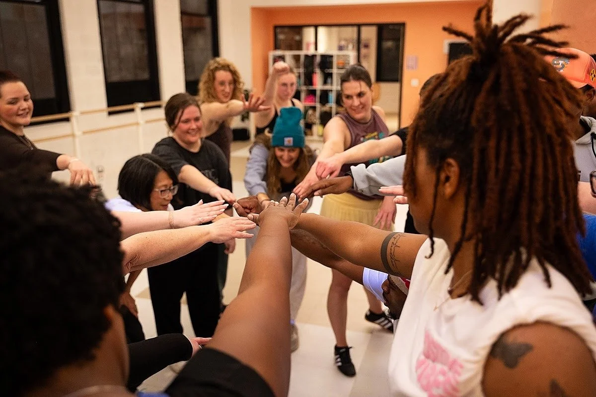 Valentine's Day Classes at YES HONEY Studio ❤️