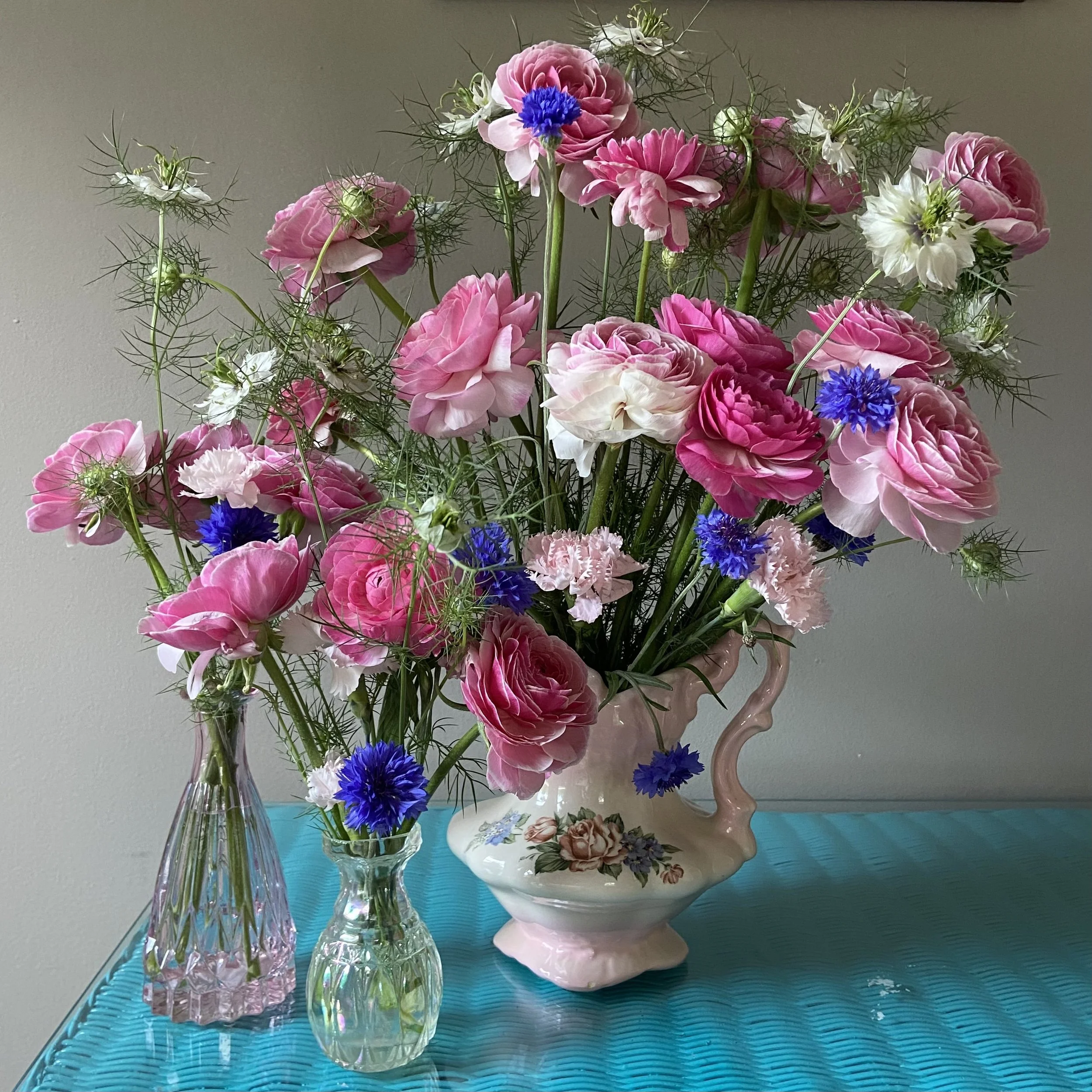 From Garden to Vase: Building a Balanced Bouquet
