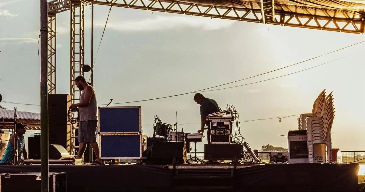 Know. Adapt. Perform. Suayves Hydration Joins JWF at the Waterfront Blues Festival