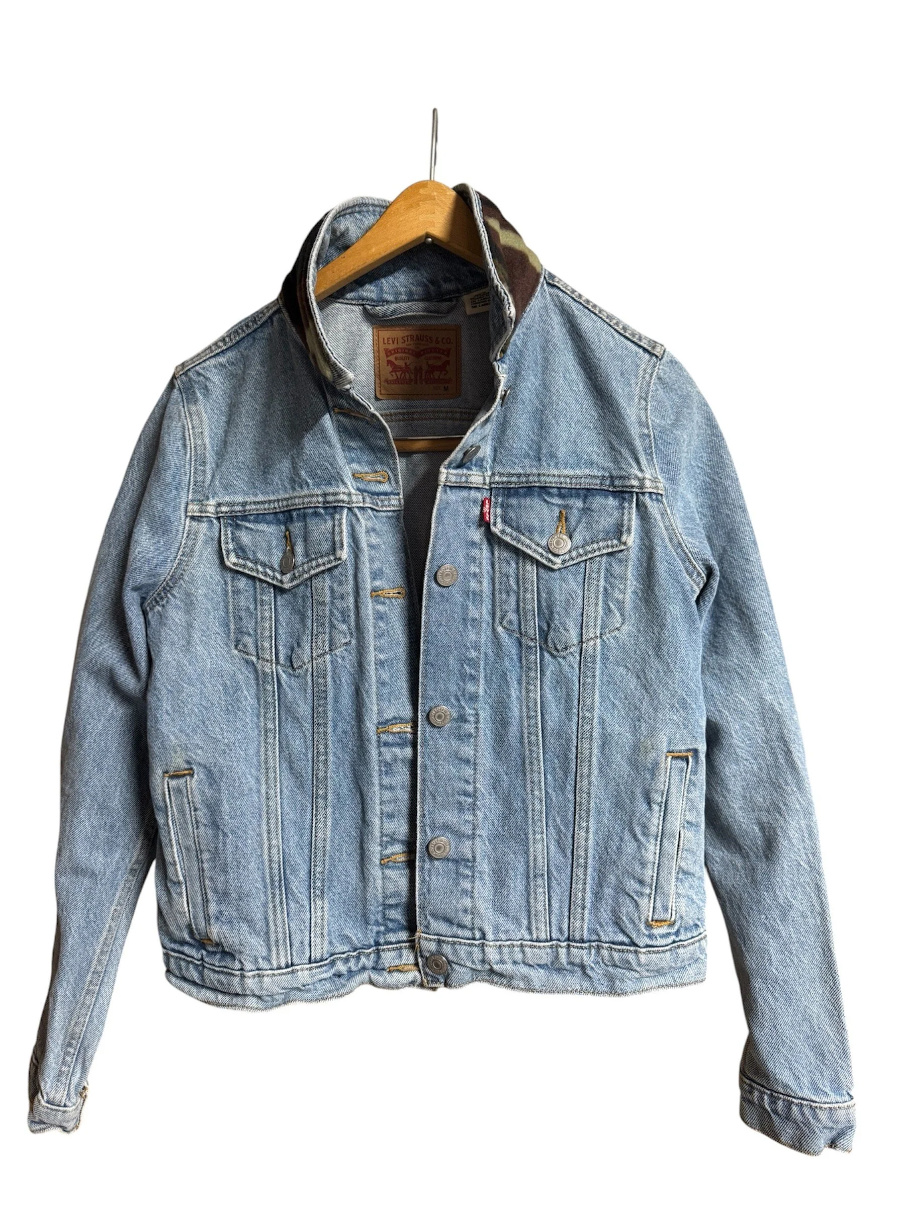 Camo Levi Strauss - Med Front.jpeg