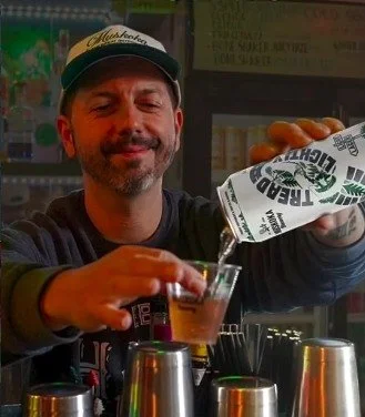 Happy St. Patrick's Day, Bracebridge! Grab your green and head Downtown ☘️

📍 @bracebridgehall 

*Always enjoy responsibly. Plan for a safe ride home*

#downtownbracebridge #downtownbia #supportlocal #stpats