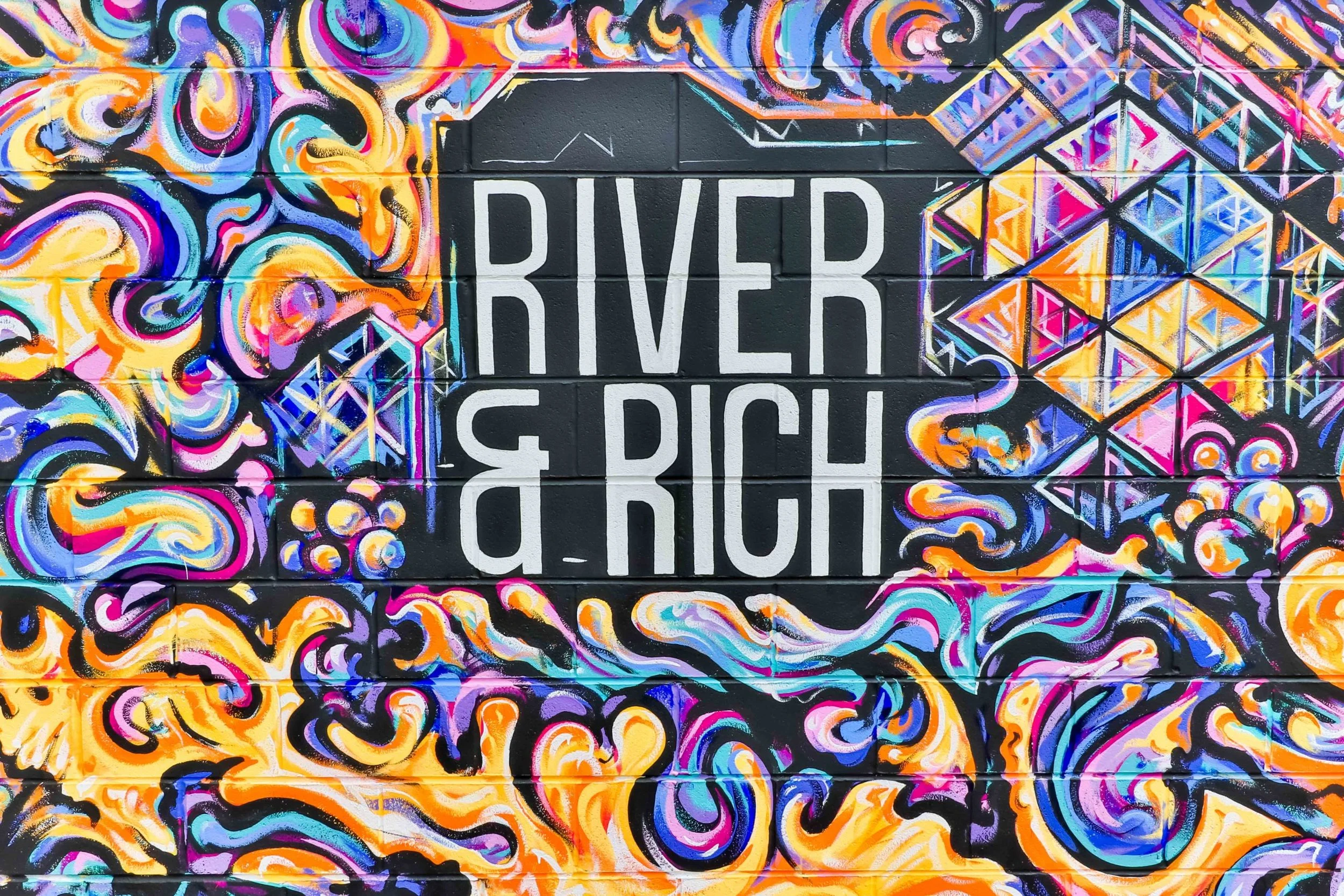 River and Rich residential complex logo