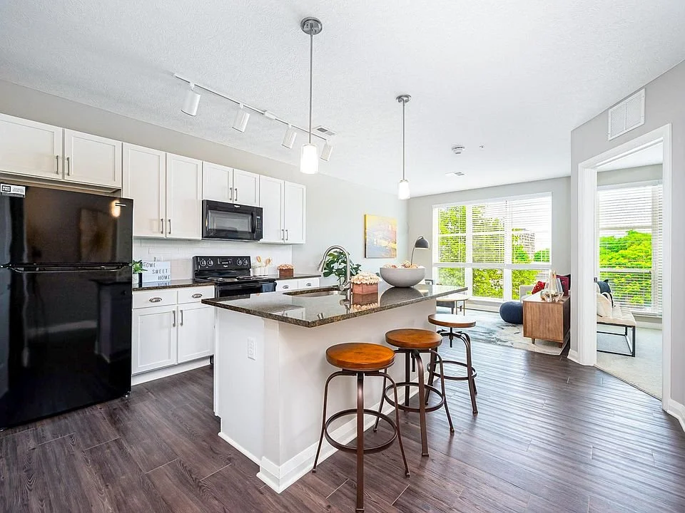 River and Rich, designed by architect, Warren Bath in work with Sullivan Bruck Architects