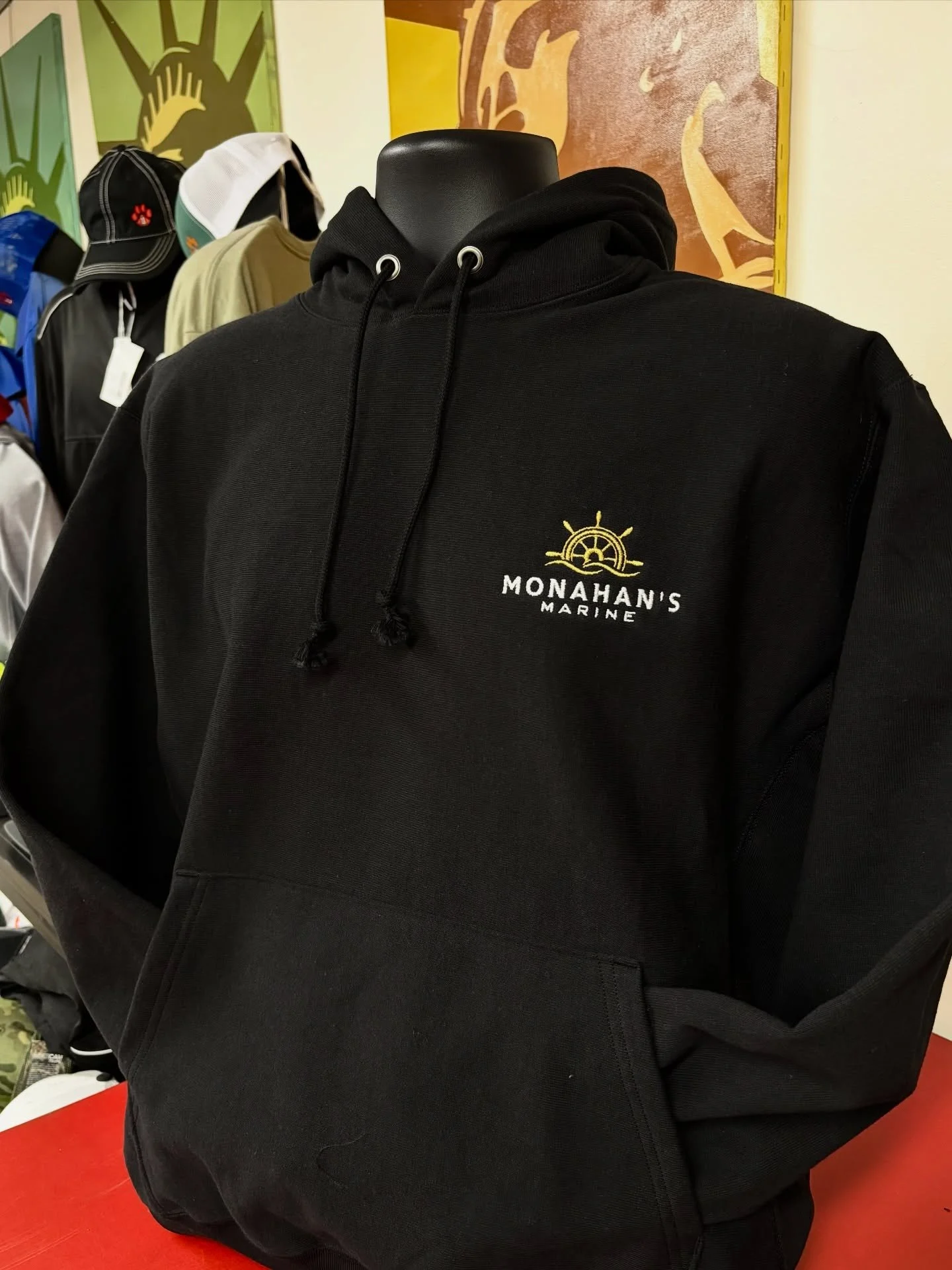 chest embroidery and direct to film on the back of champion hoodies for @monahansmarine 🌊
&bull;
&bull;
&bull;
#embroidery #directtofilm #shoplocal #supportsmallbusinesses #graphicdesign