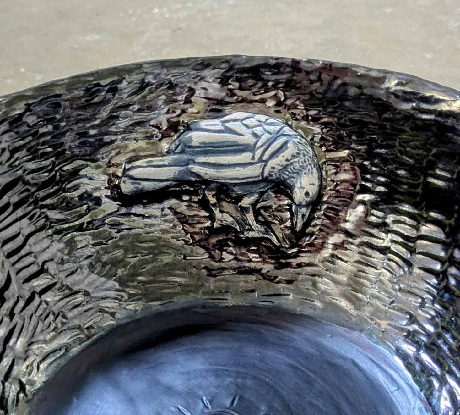 Triple Crow bowl - detail