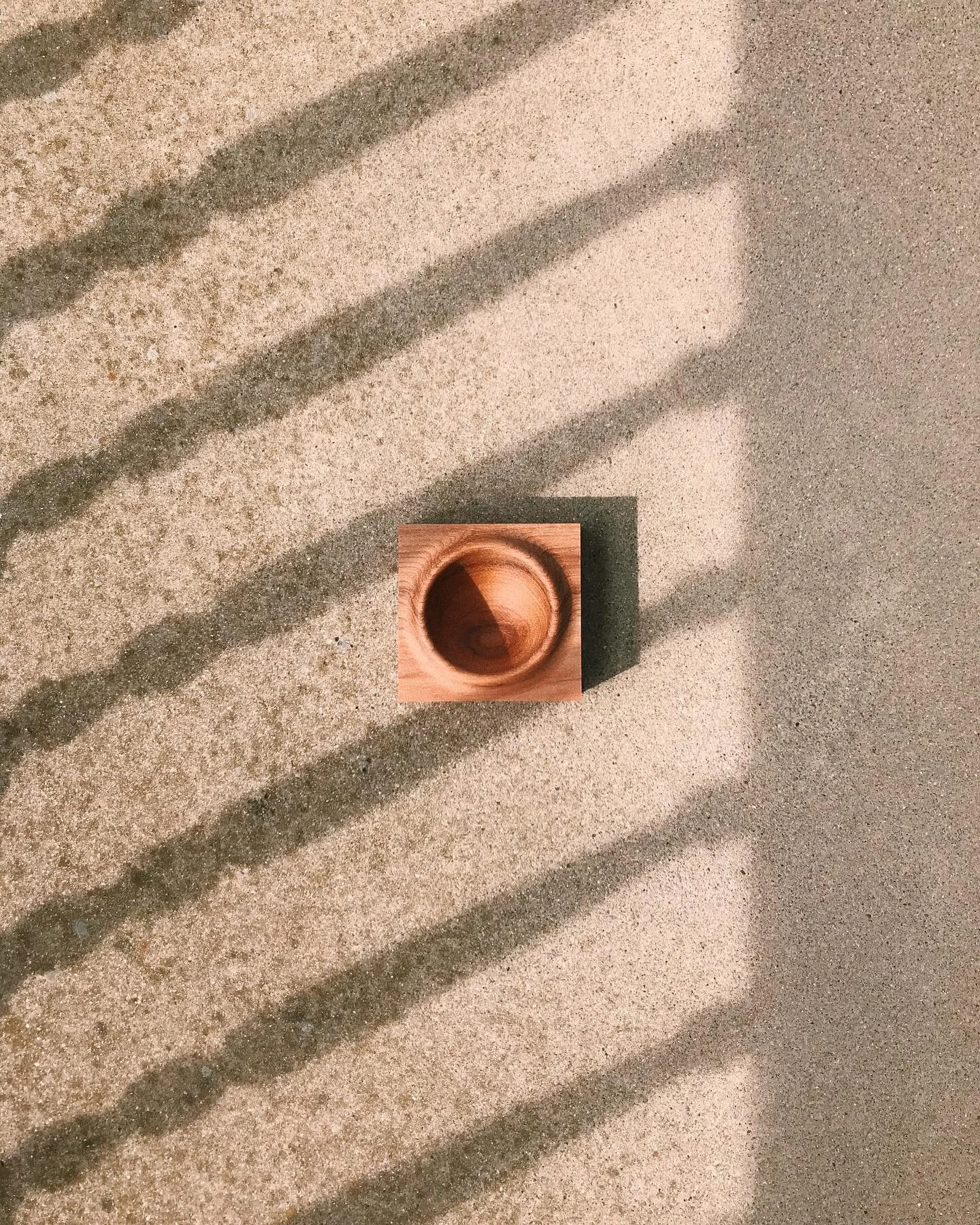 hickory on hump day
&mdash;&mdash;
#minn #minnspiration #nostalgia #returntosimplicity #minnimalism #minimalism #home #brand #productdesign #homegoods #meaningful #warmth #memories #design #cincinnati #craterbowl #hickory