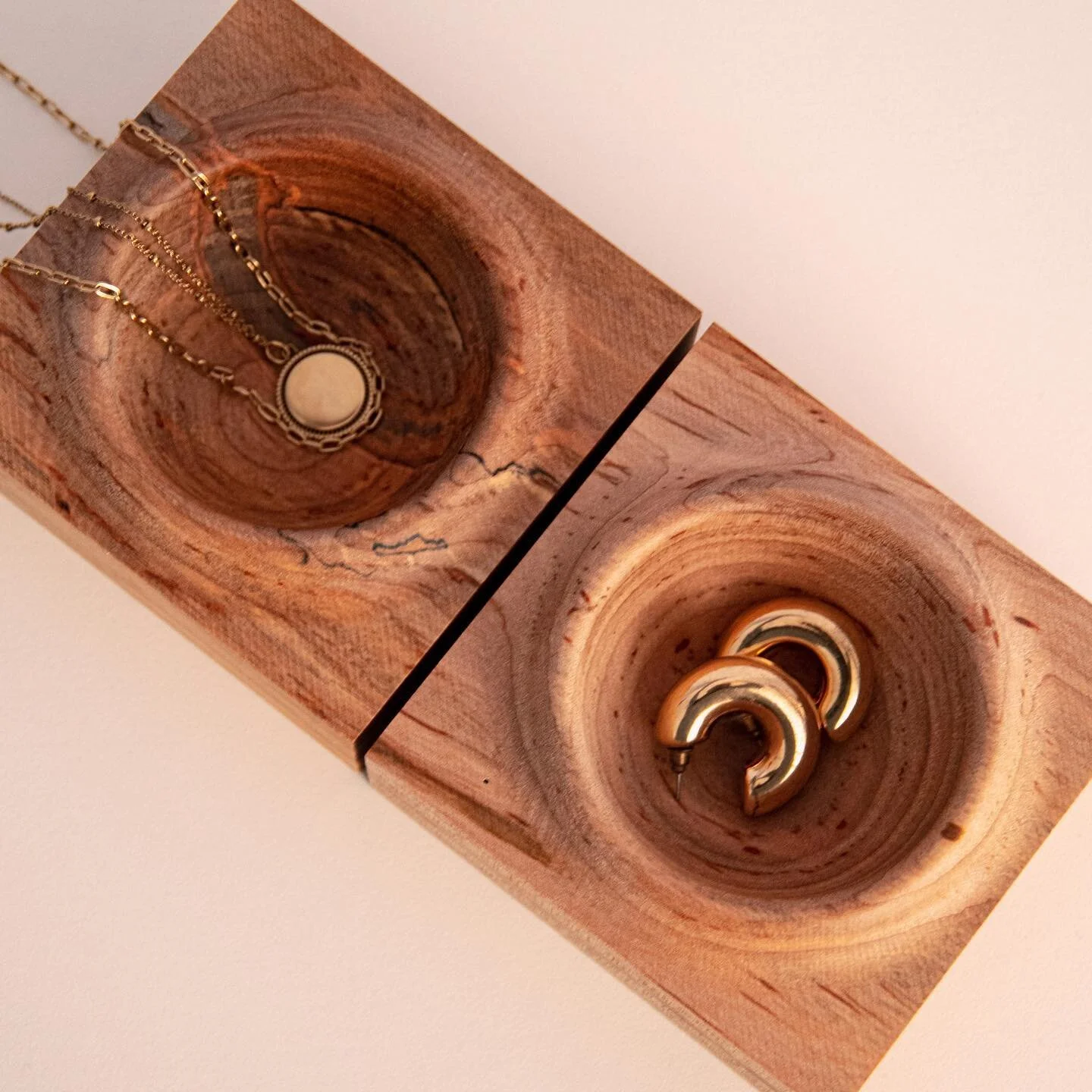 #minn #minnspiration #nostalgia #returntosimplicity #minnimalism #minimalism #home #brand #productdesign #homegoods #meaningful #warmth #memories #design #cincinnati #craterbowl #jewelry #jewelryholder