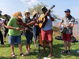 Live Bluegrass with Squirrel Gravy!