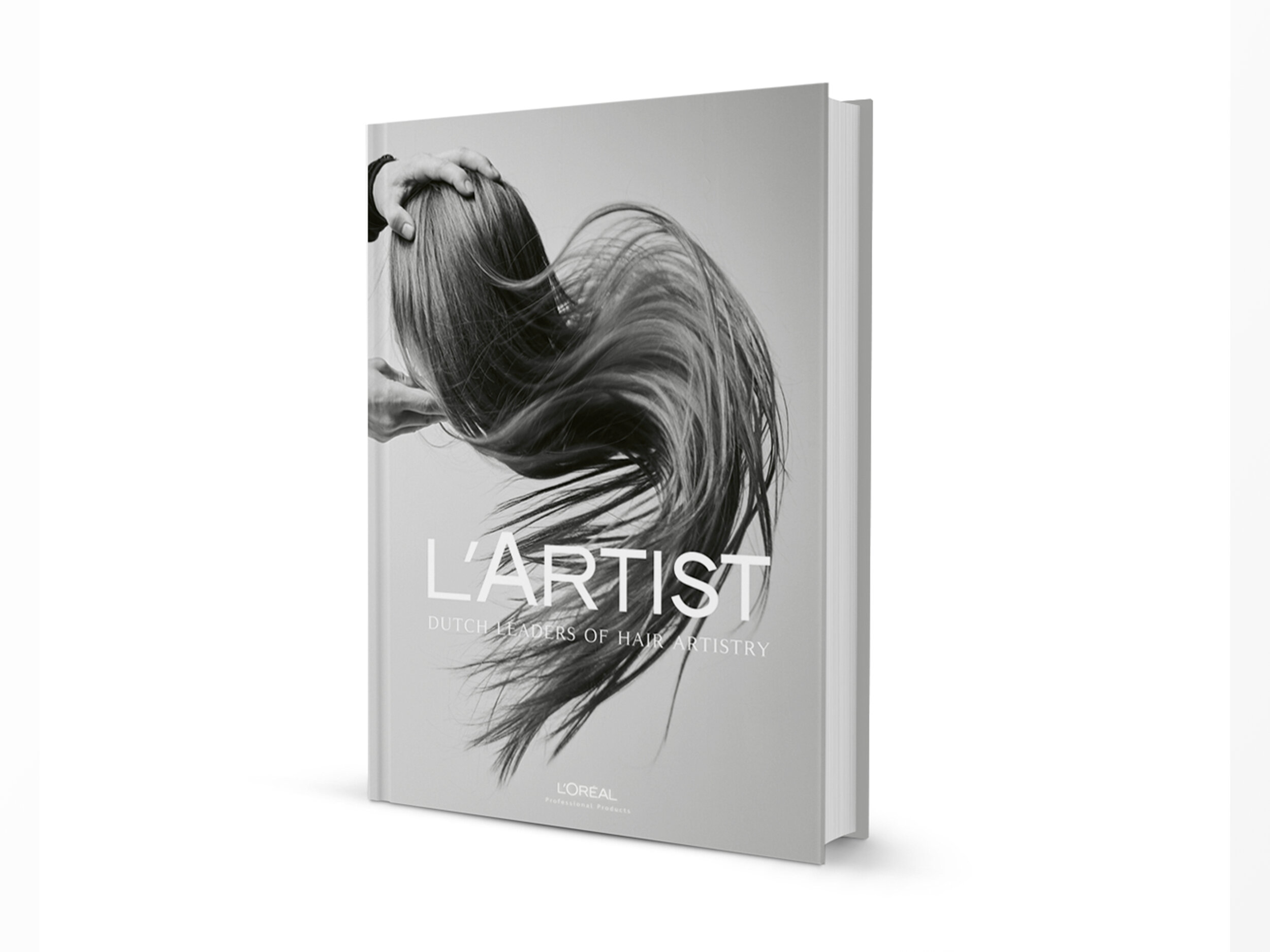 L'ARTIST_MOCKUP closed.jpg