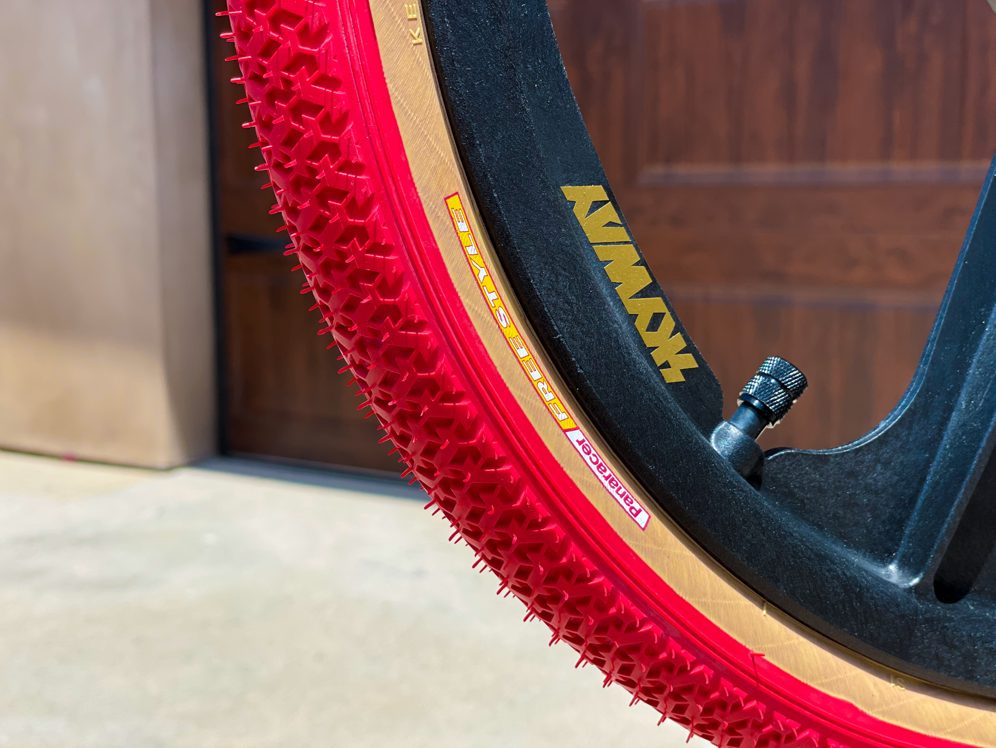 The Panaracer Freestyle Tire — Redline 