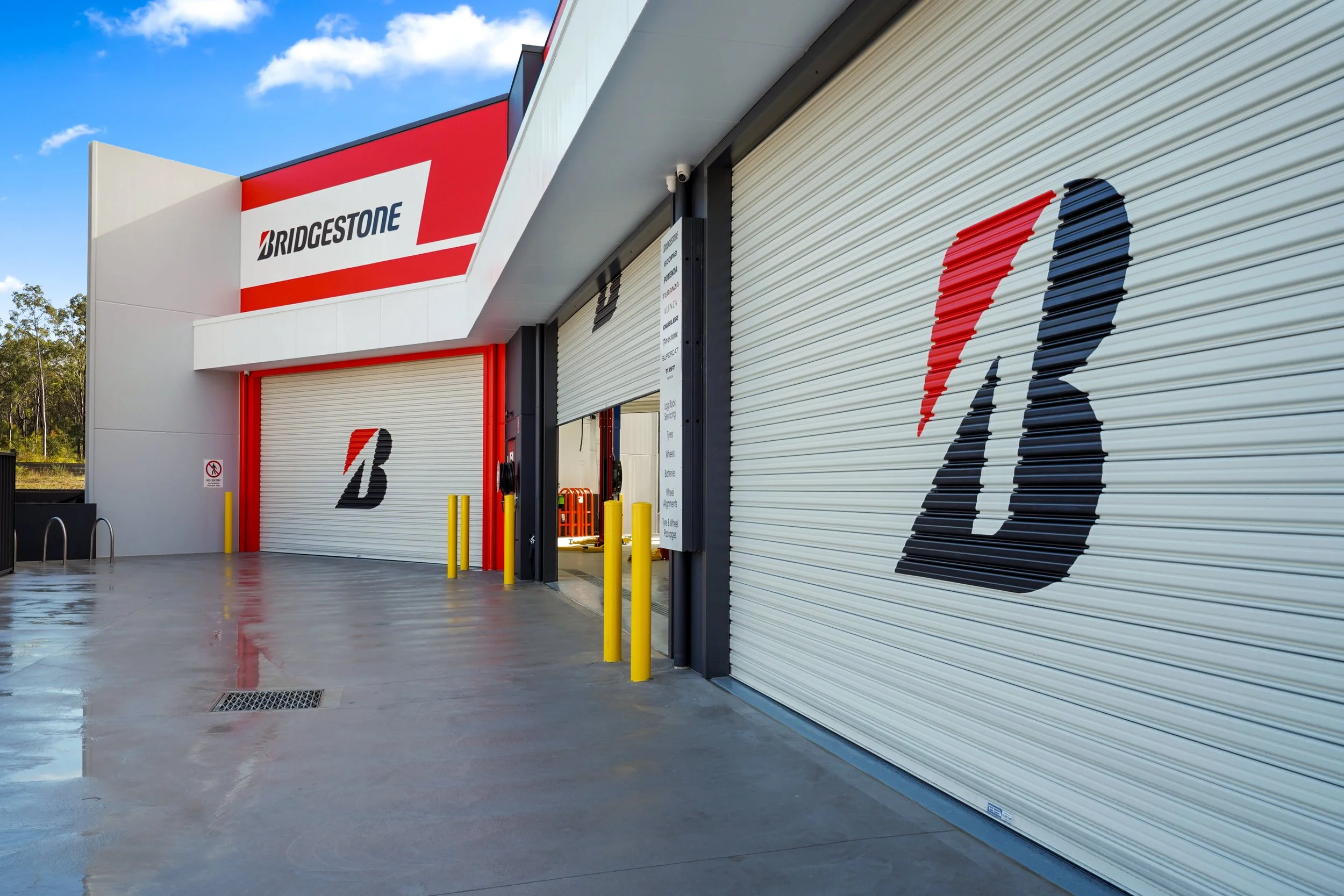 SUPAMAC TOLLBAR BRIDGESTONE 013.JPG