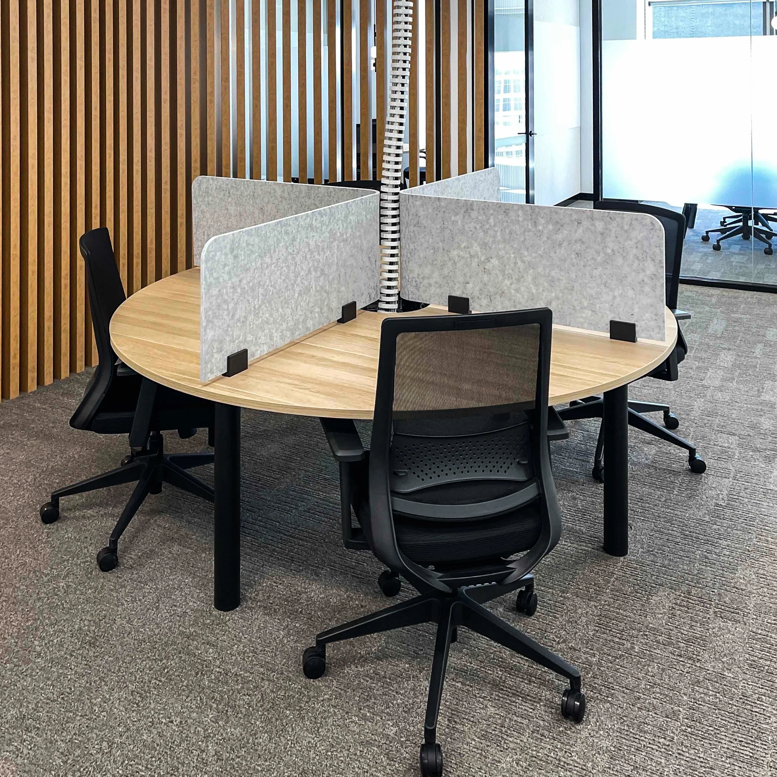 Worksation Screen SCORE wrap around workstation screen — klaro industrial design