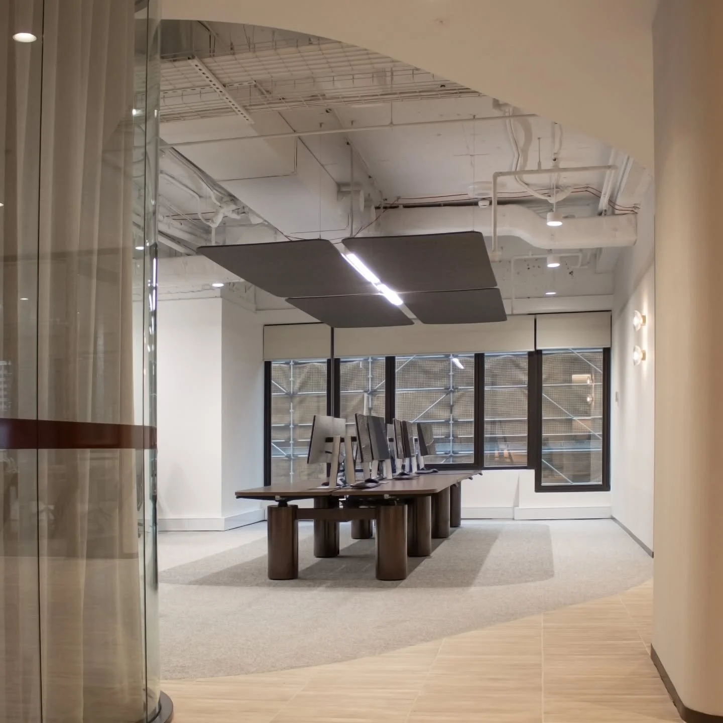 COLUMN h/a Workstation System
Brown is the new black.

Specified by Geyer Valmont, this installation showcases the depth and warmth of premium finishes:
Benchtop:&nbsp;Abet Laminati 1828 Fondente
Base:&nbsp;Powder coated in Dulux Hammersley Brown

Th