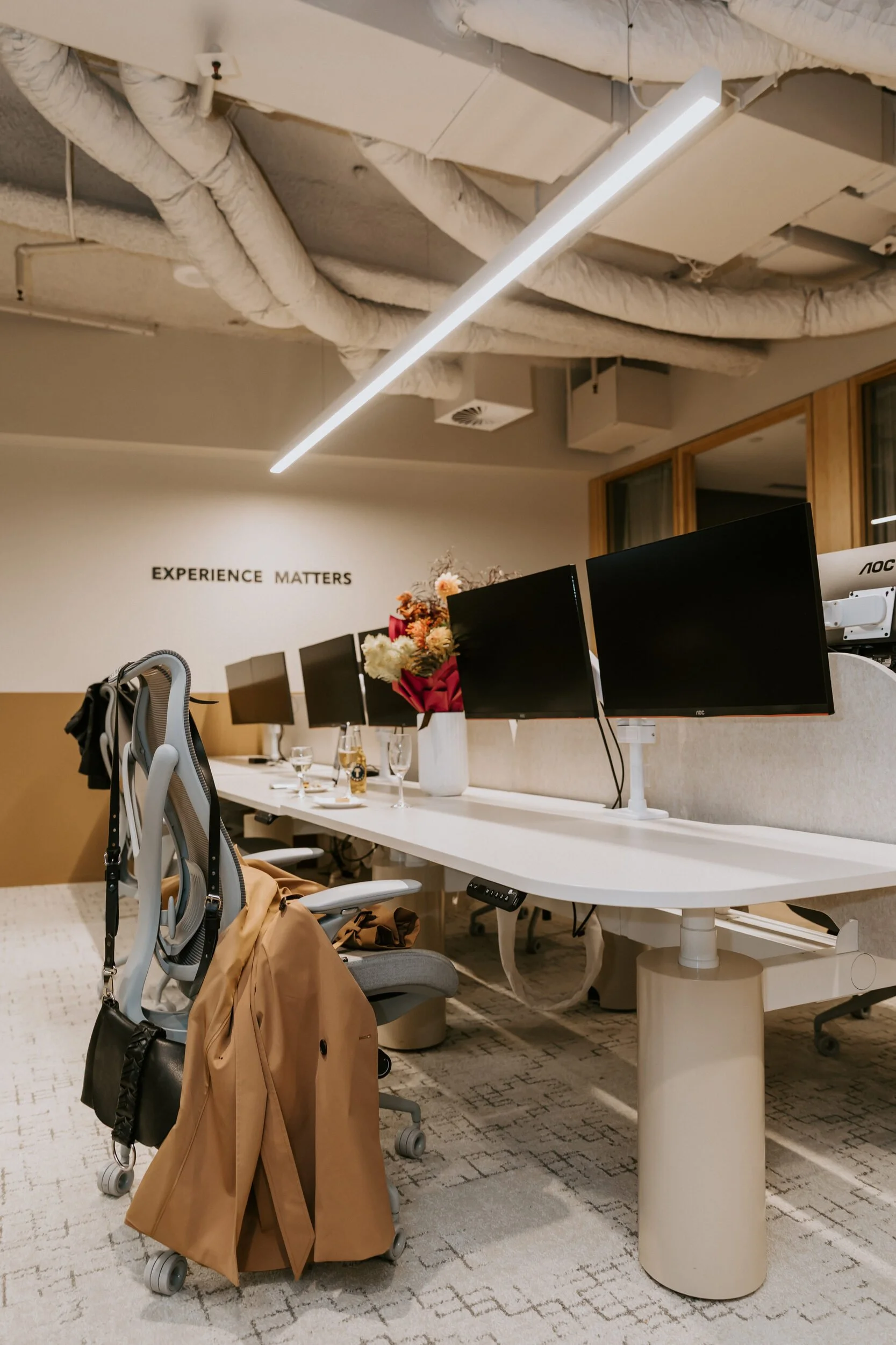 Klaro COLUMN h/a sit-to-stand workstation at Concept CI HQ, Sydney
