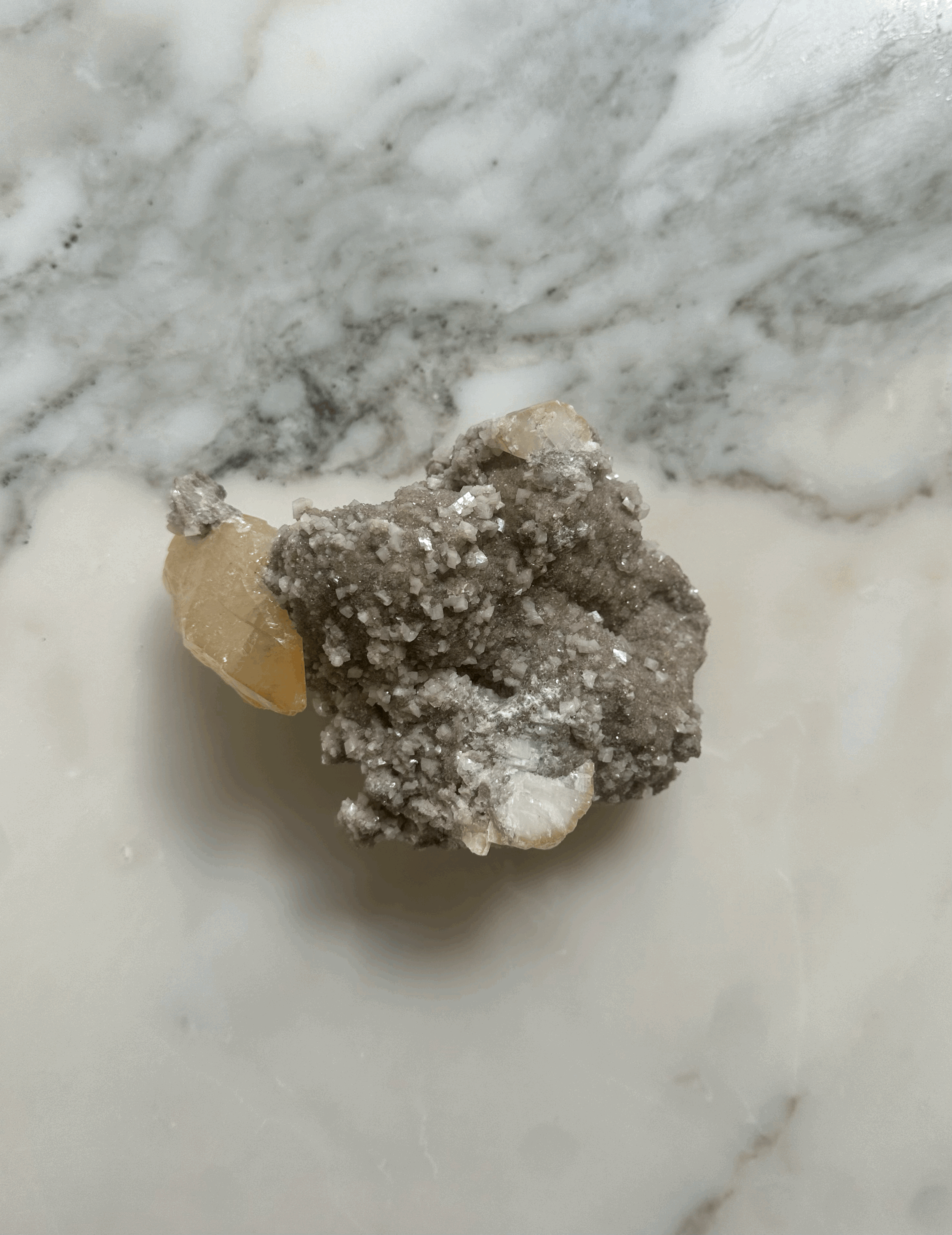 Stilbite on Druzy Quartz