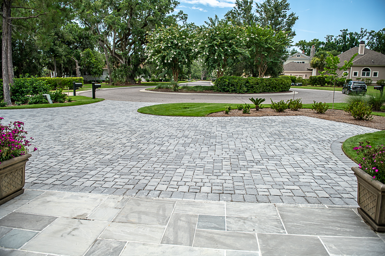 Driveway Installation Using Permeable Pavers