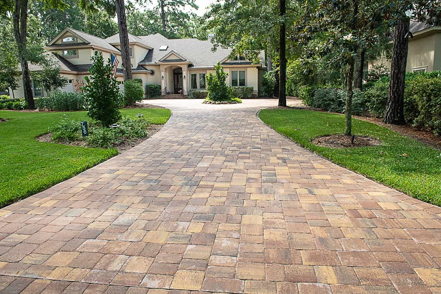 Olde Towne Pavers in Autumn Blend