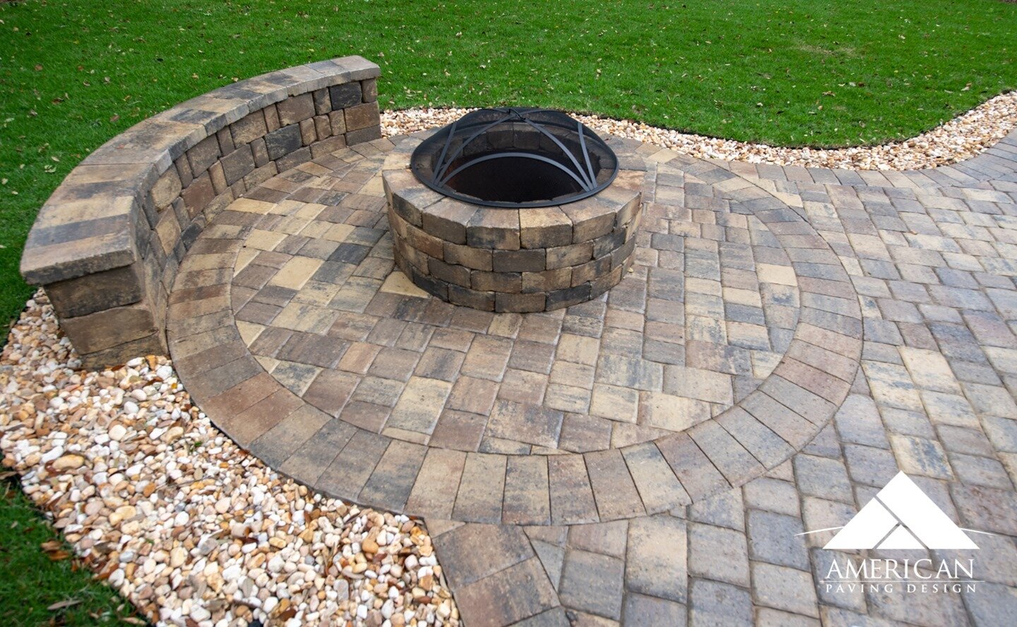 🔥 Heading into the weekend has us excited for some cooler weather. Enjoy your backyard with a custom patio and firepit from American Paving Design! #firepits #pavers #hiltonheadpavercompany #blufftonpaverinstallers #tremron #paverpatios #coolerweath