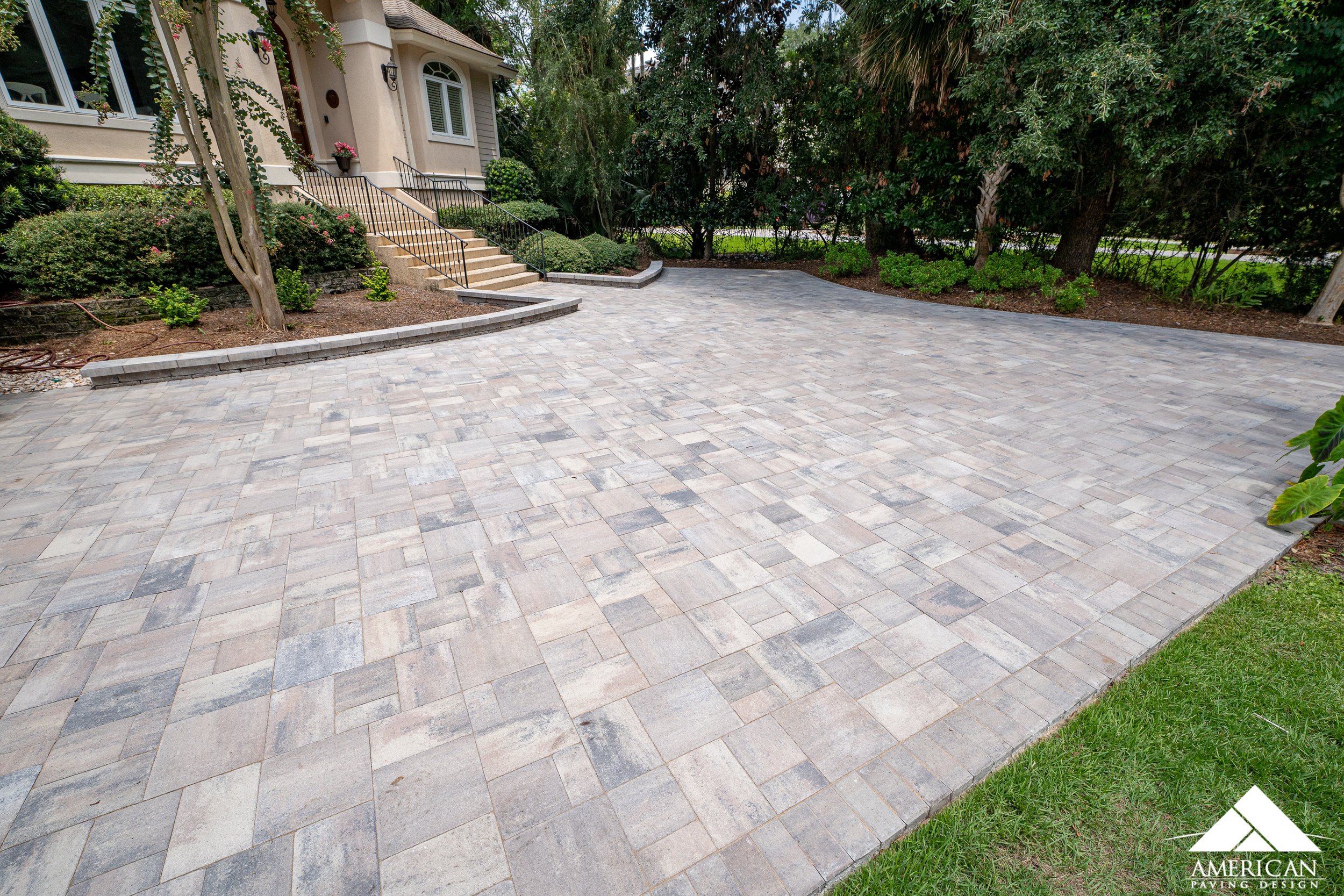 PAVER DRIVEWAYS VS. CONCRETE IN BLUFFTON &amp; HILTON HEAD