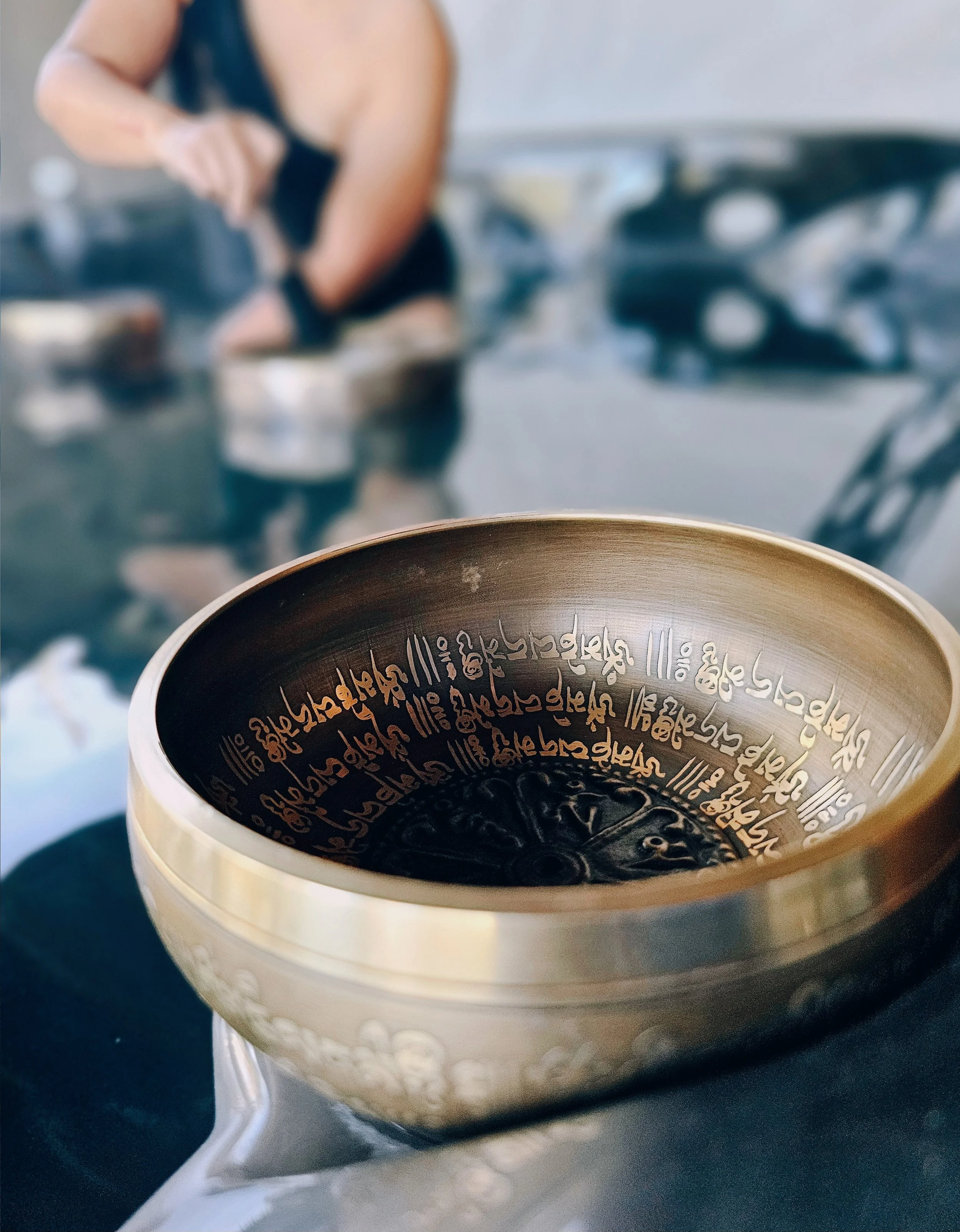 Hot Tub Soundbath @ Erstwhile Studio's Women's Retreat 2025. Photo Credit to Burgundy Zellmer