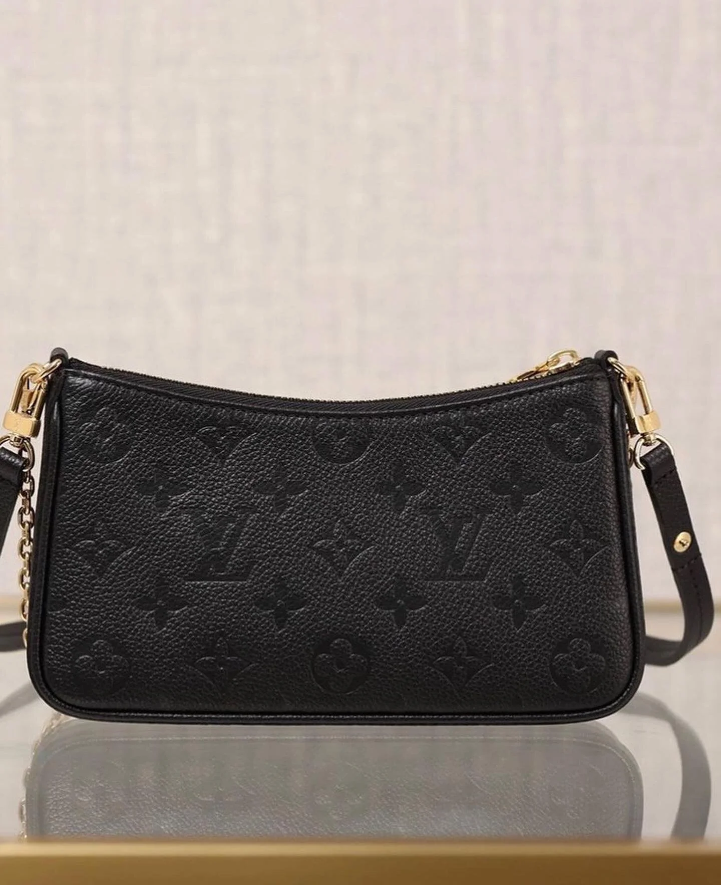 Louis Vuitton LV Black Bag 🔌🥇