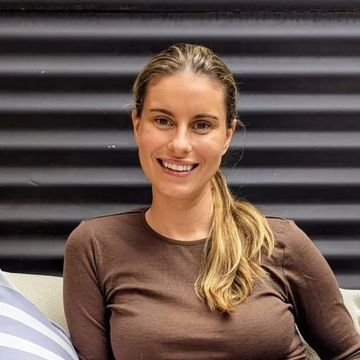 Liz - @lizdempseydoula