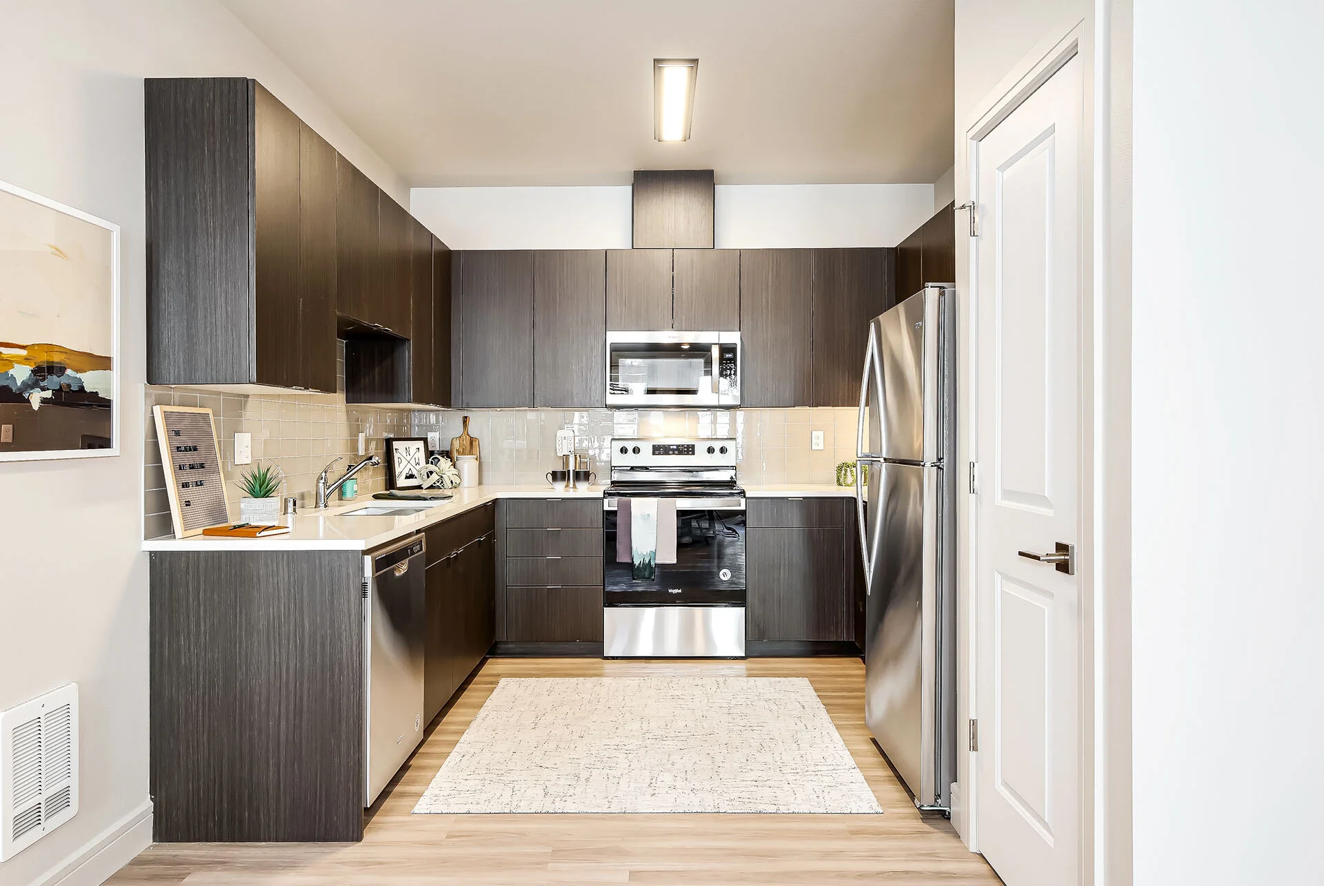 tentrails-kitchen2.jpg