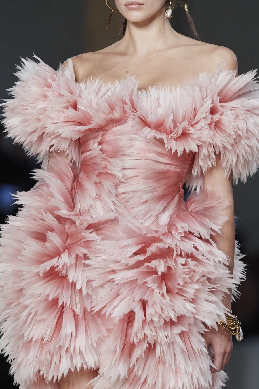 Alexander McQueen Spring 2020 Collection Review ~ Alley Girl - The Fashion Technology Blog based in New York.jpg