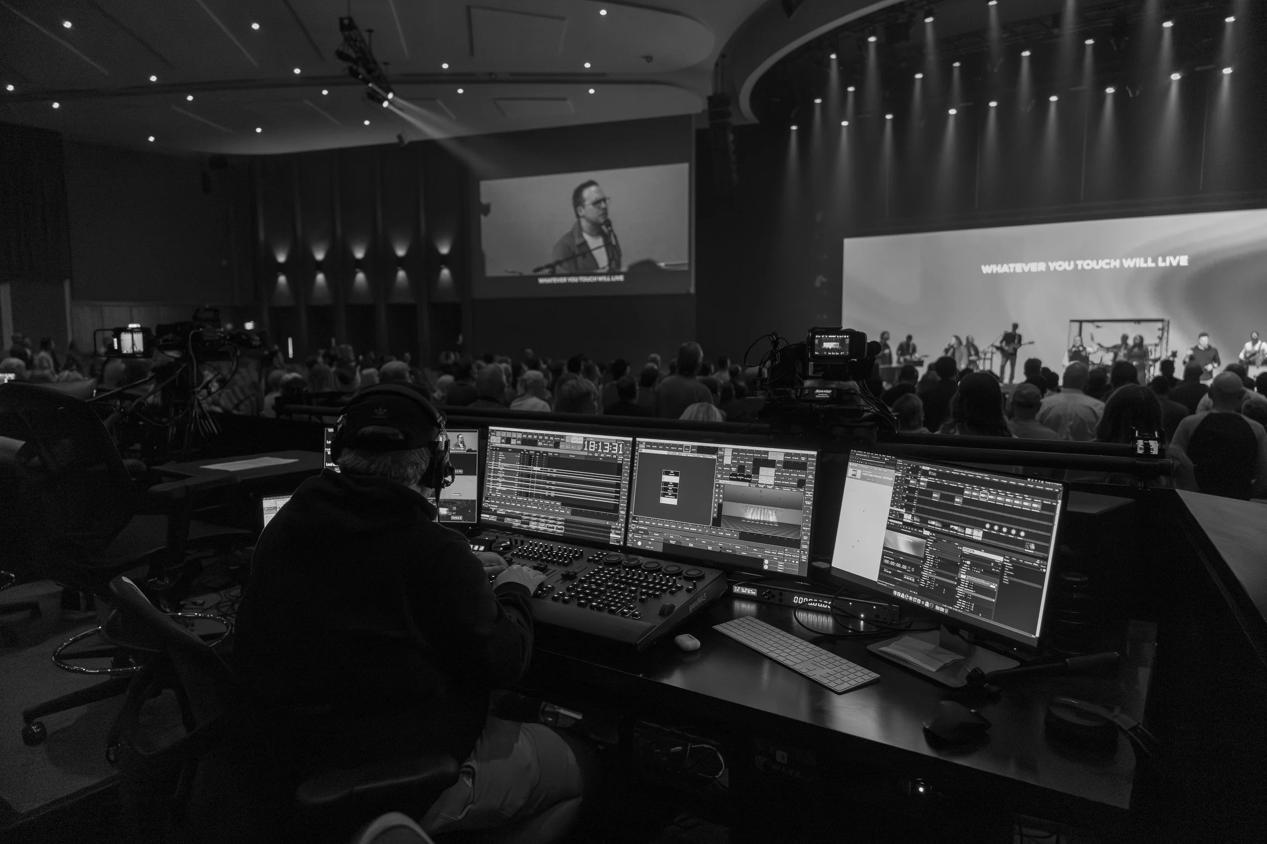 Goff - 3.13 Worship Night-30.jpg