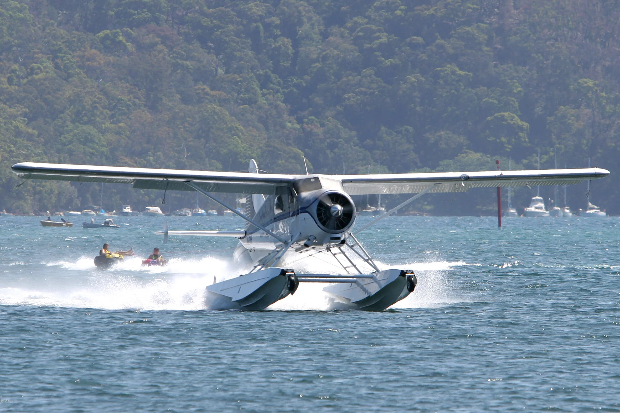 Seawing_DHC2_SWB_takeoff_large (2) copy.JPG