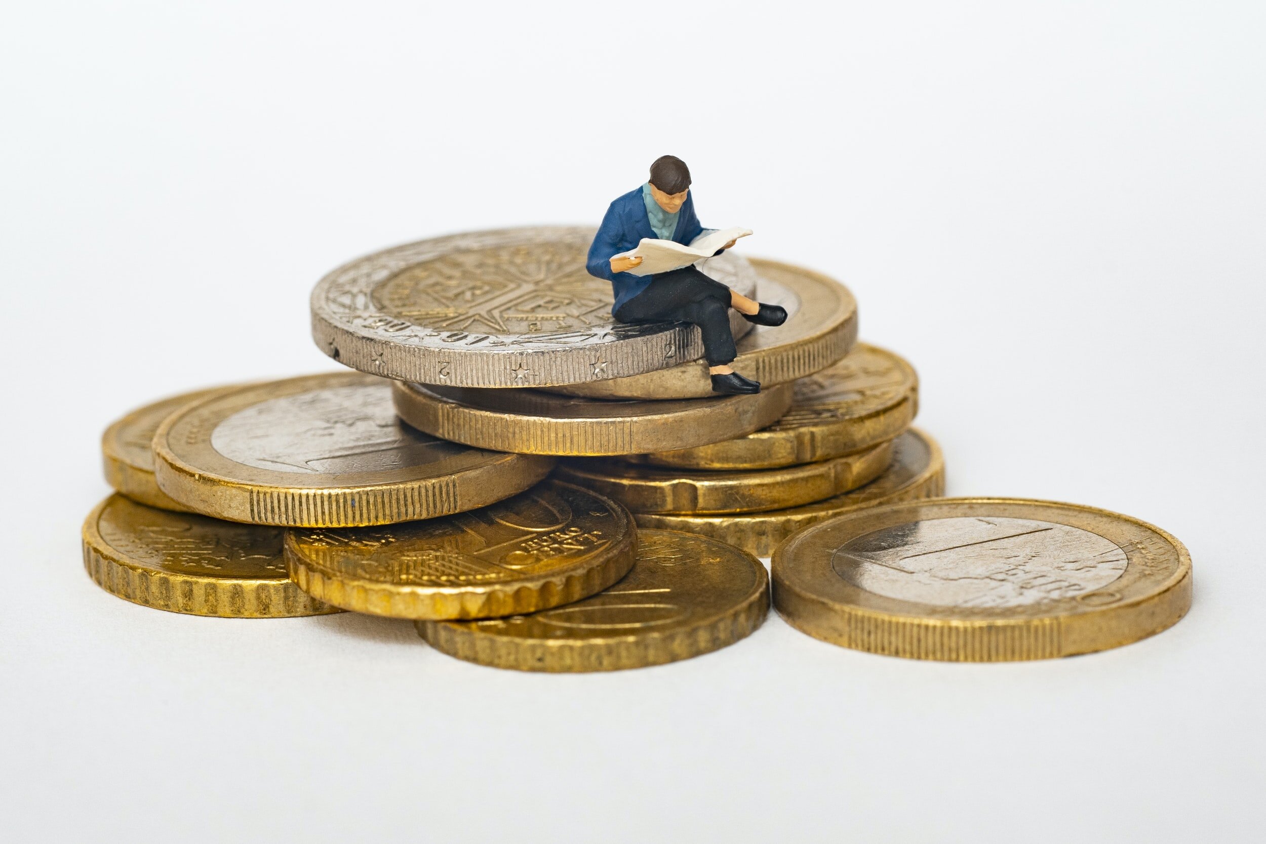 Covid-19 taught us the importance of savings, but holding too much cash is bad. Here’s why.