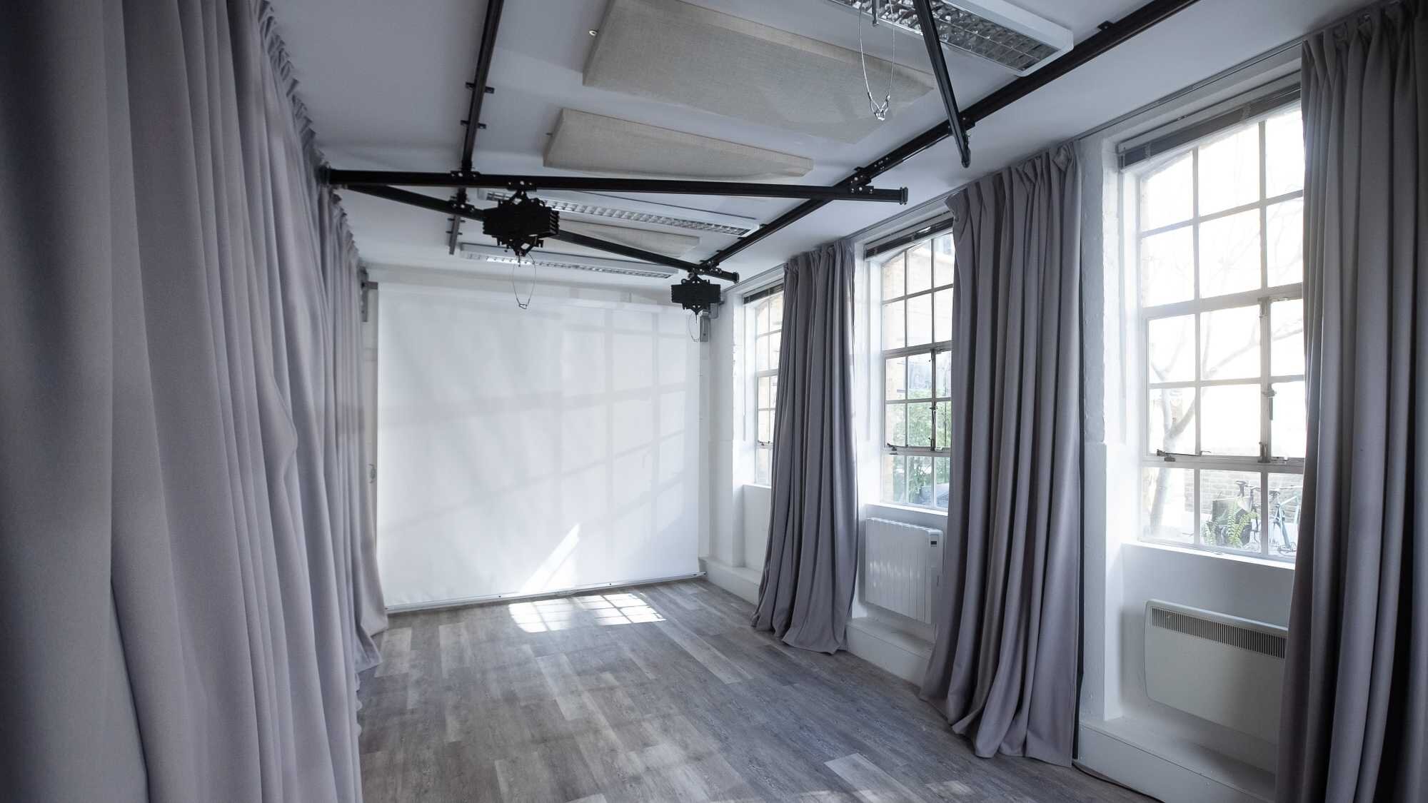 FomoStudios - Film and Photography Studio 8.jpeg