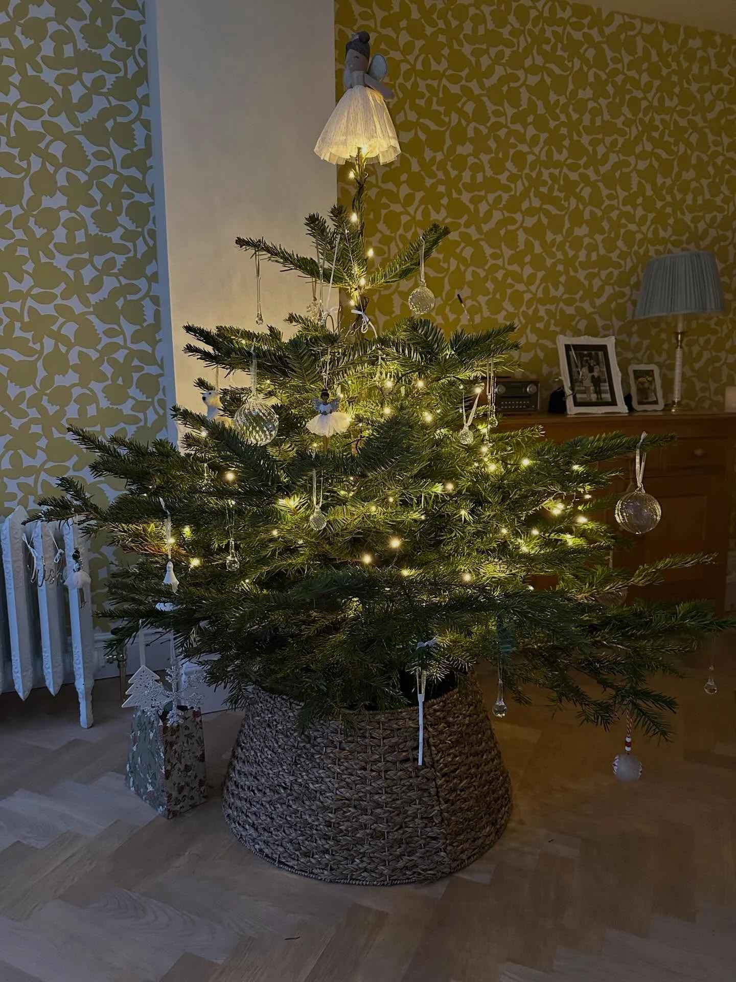 Happy Christmas Holidays!!! Another year being surrounded and supported by very special people. Thank you to my clients whom I have worked with, to develop their homes and small business premises. Your kind words and support means the world to me. Al