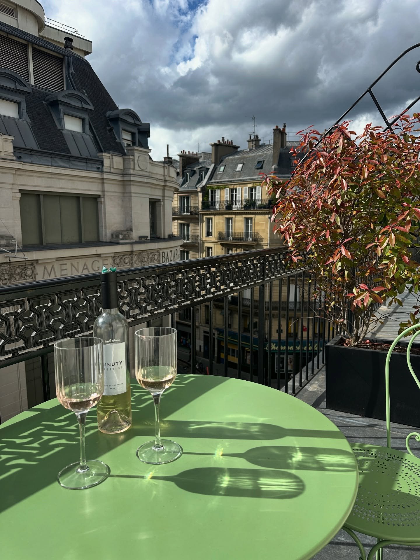 Just back from Paris, where my first stop was the beautifully eccentric @legrandmazarin &mdash; a stylish boutique gem tucked into the heart of the Marais.

This hotel feels like a secret you want to keep to yourself: bold, gorgeous whimsical interio