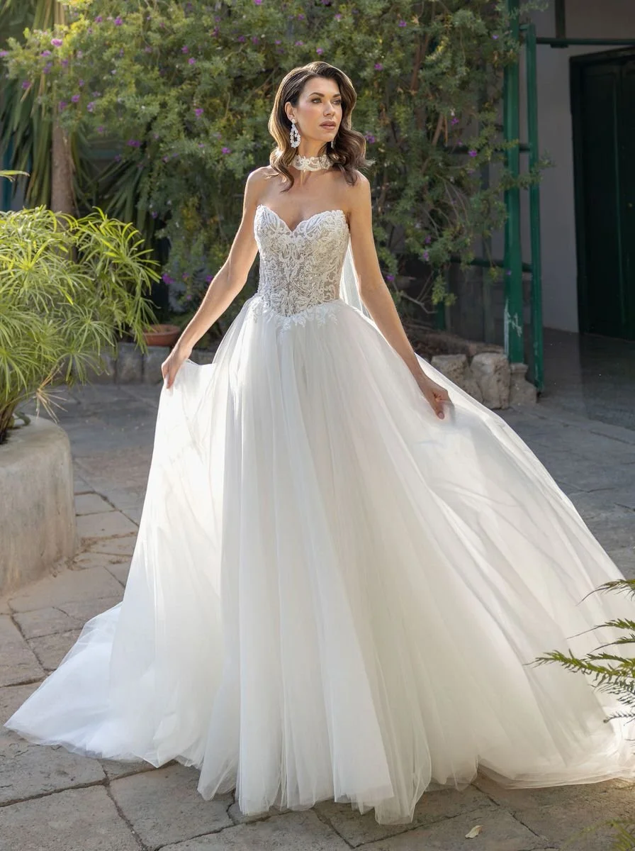 Prinzessinnenkleid mit Perlencorsage und Tüllrock