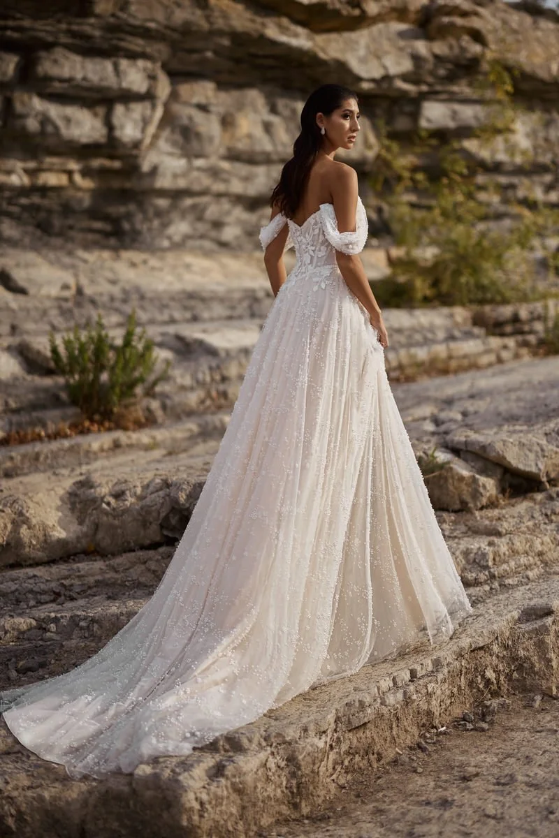 Prinzessinnenkleid mit Glitzertüllrock und Offshoulder-Träger