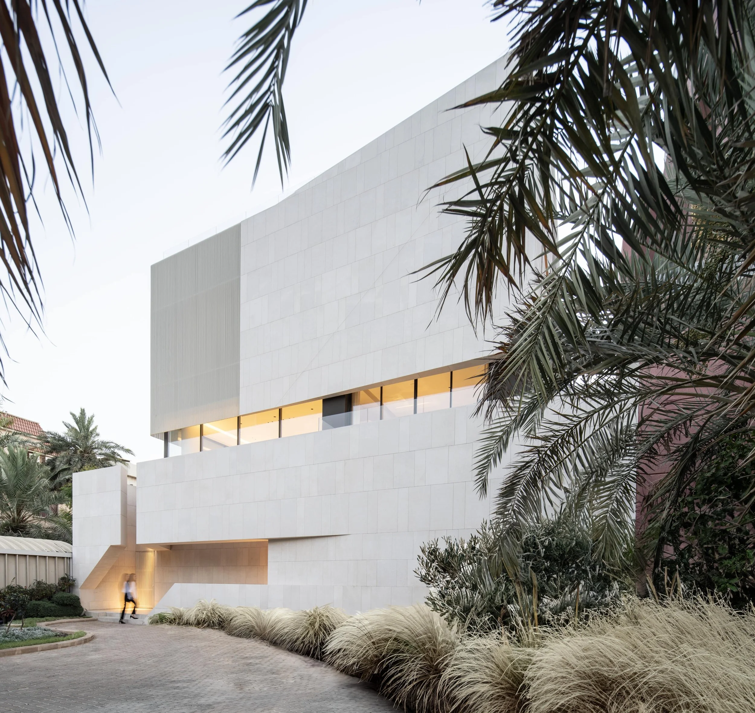 ALHUMAIDHI ARCHITECTS HAPPY HOUSE KUWAIT P 140525 8044.jpg