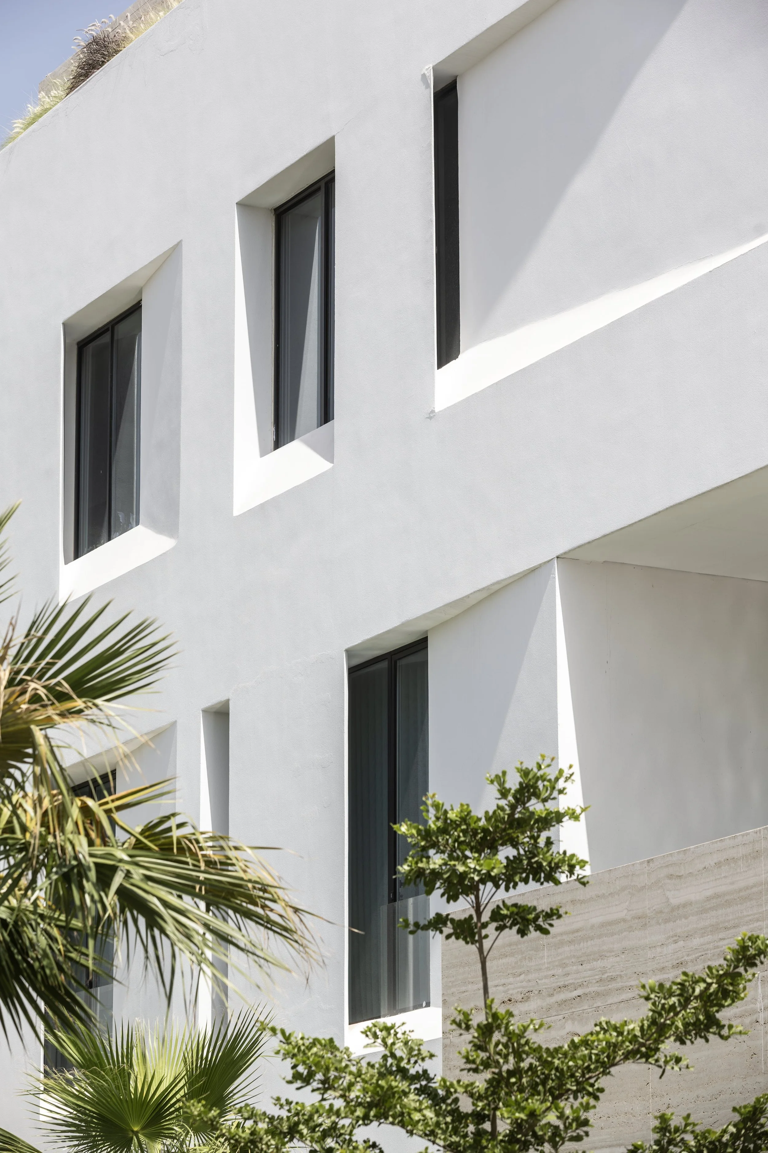 ALHUMAIDHI ARCHITECTS FAYE VILLA KUWAIT 150525 0551.jpg