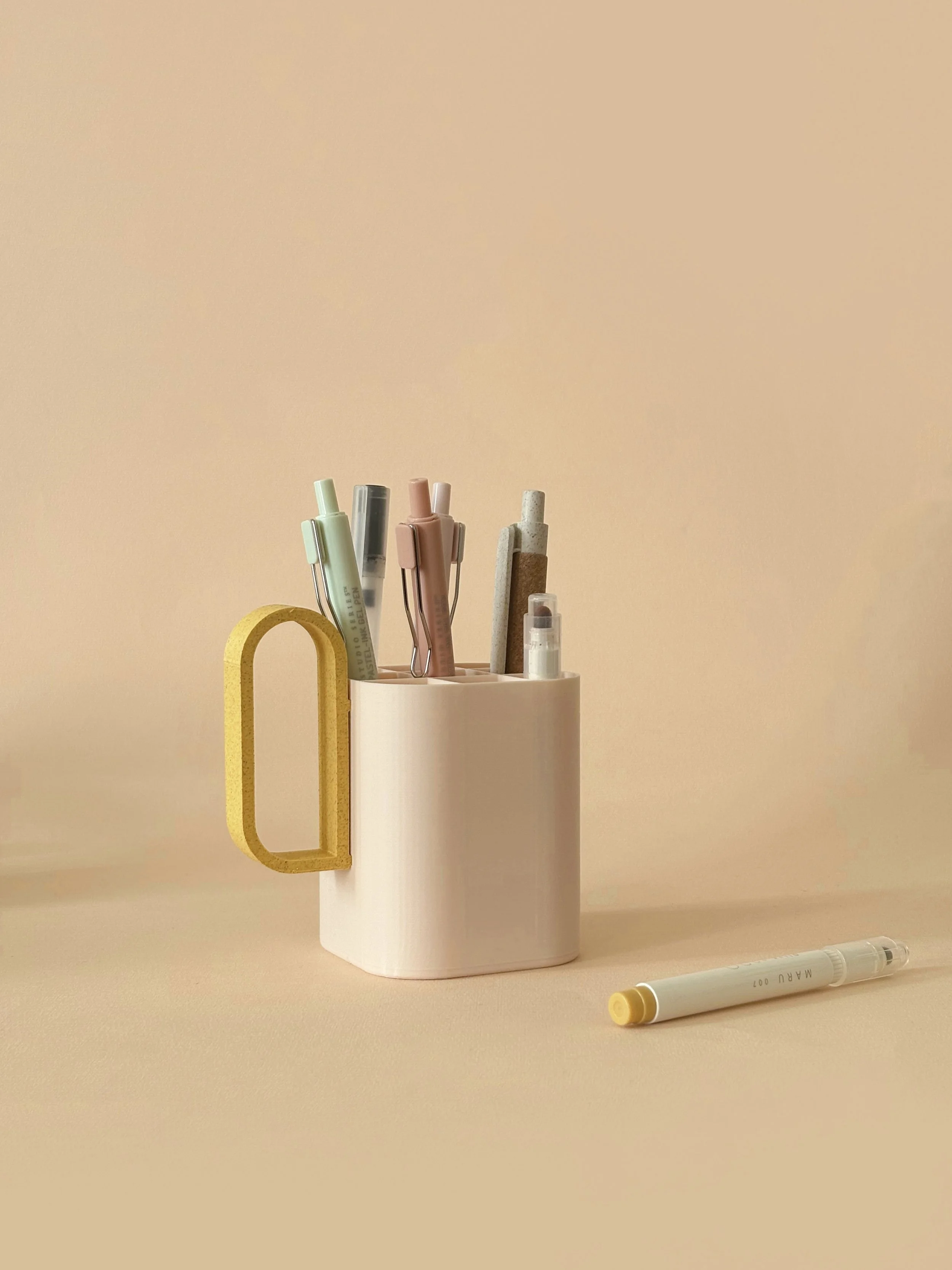 PotCrayonMug-2025-11-24-V1.jpg